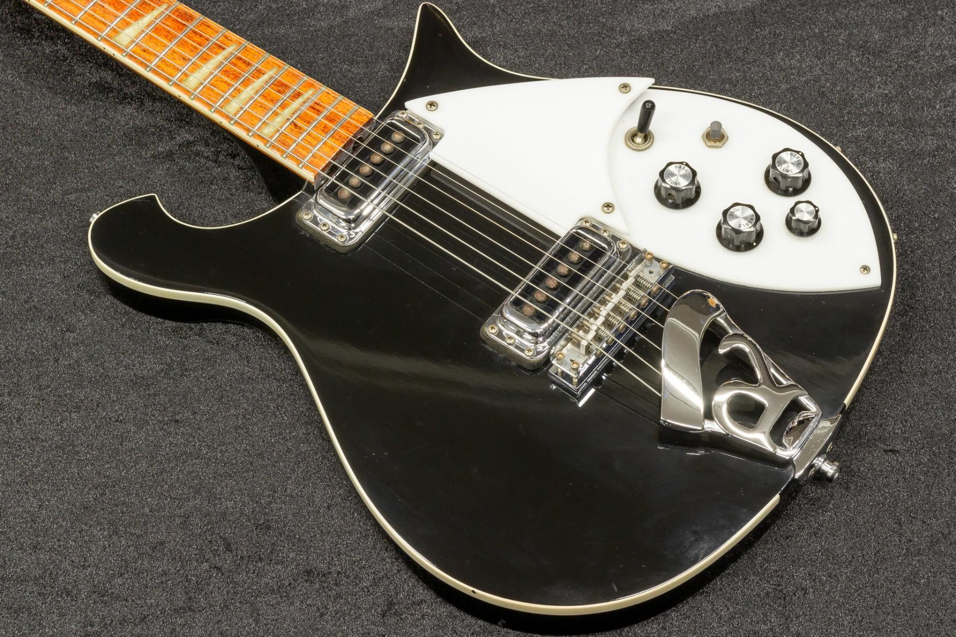 used】Rickenbacker / 620 Jetglo '97 #W04555 3.40kg【TONIQ used】Rickenbacker / 620 Jetglo '97 #W04555 3.40kg【TONIQ