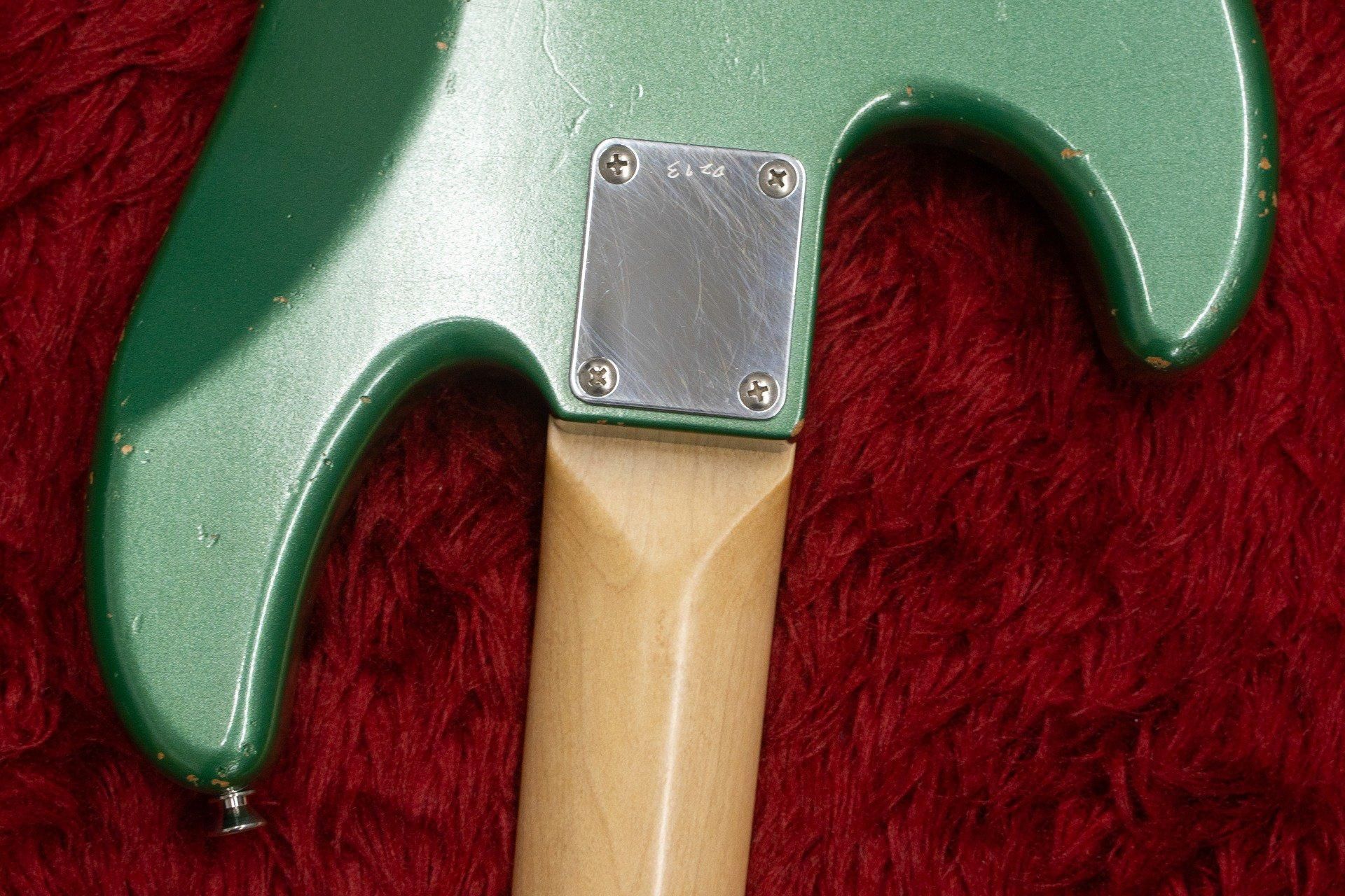 used】Tsubasa Guitar Workshop / The Earth Sherwood green used】Tsubasa Guitar Workshop / The Earth Sherwood green