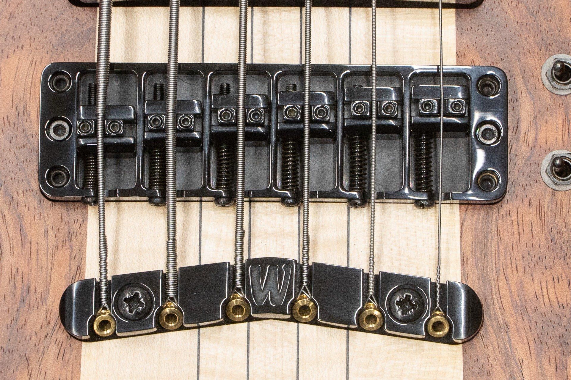 outlet】Warwick / CS Masterbuilt Thumb Bass NT Singlecut 6