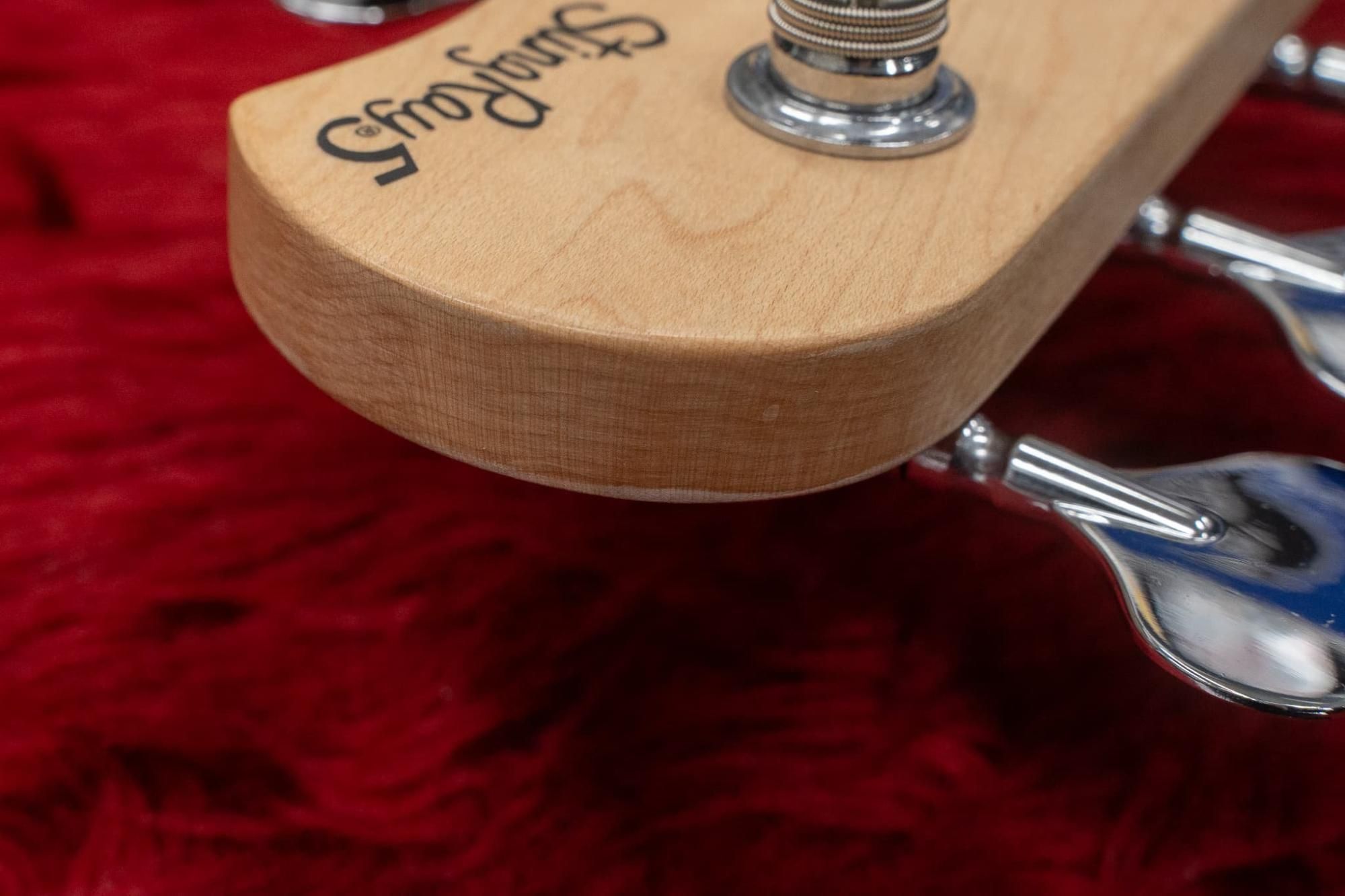 used】Sterling by Musicman / SUB Series Ray5 Walnut Satin used】Sterling by Musicman / SUB Series Ray5 Walnut Satin