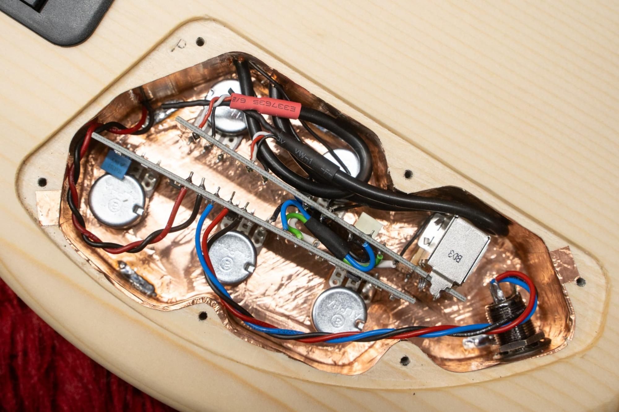 MB RB KILIMANJARO F1 5 メンテナンス済み new】Markbass / MB RB KILIMANJARO F1 5 OLIV #BA400116 3.765