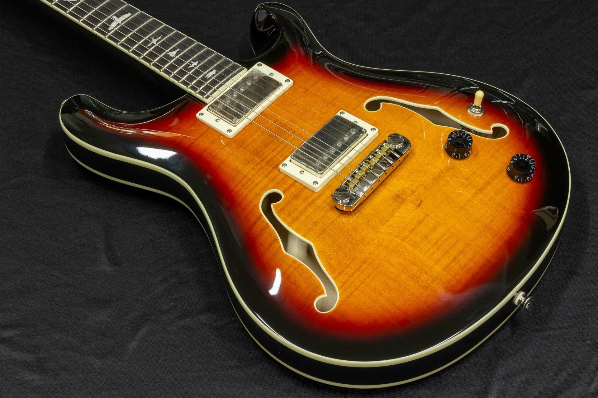 new】PRS(Paul Reed Smith) / SE Hollowbody II Tricolor new】PRS(Paul Reed Smith) / SE Hollowbody II Tricolor