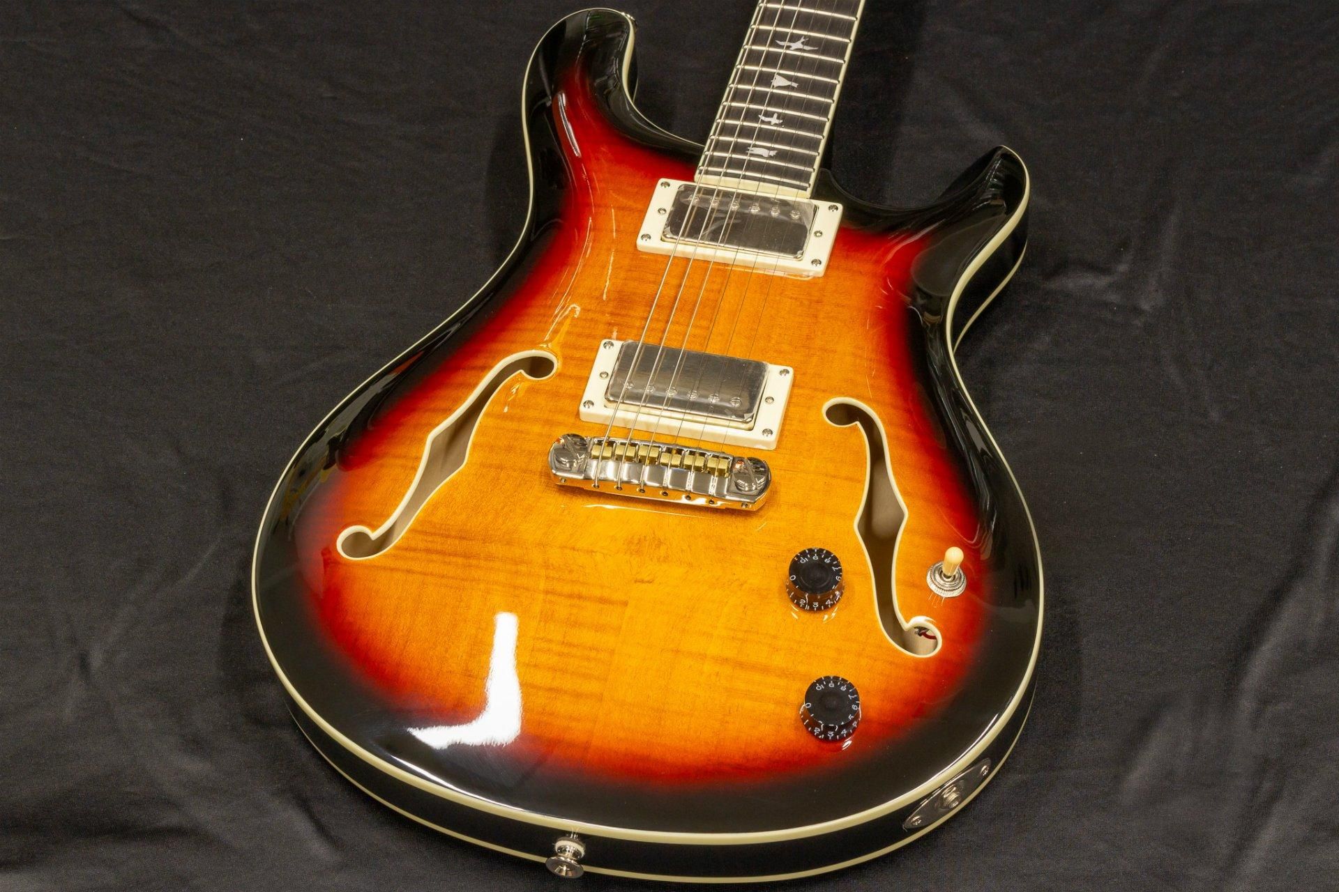 new】PRS(Paul Reed Smith) / SE Hollowbody II Tricolor new】PRS(Paul Reed Smith) / SE Hollowbody II Tricolor