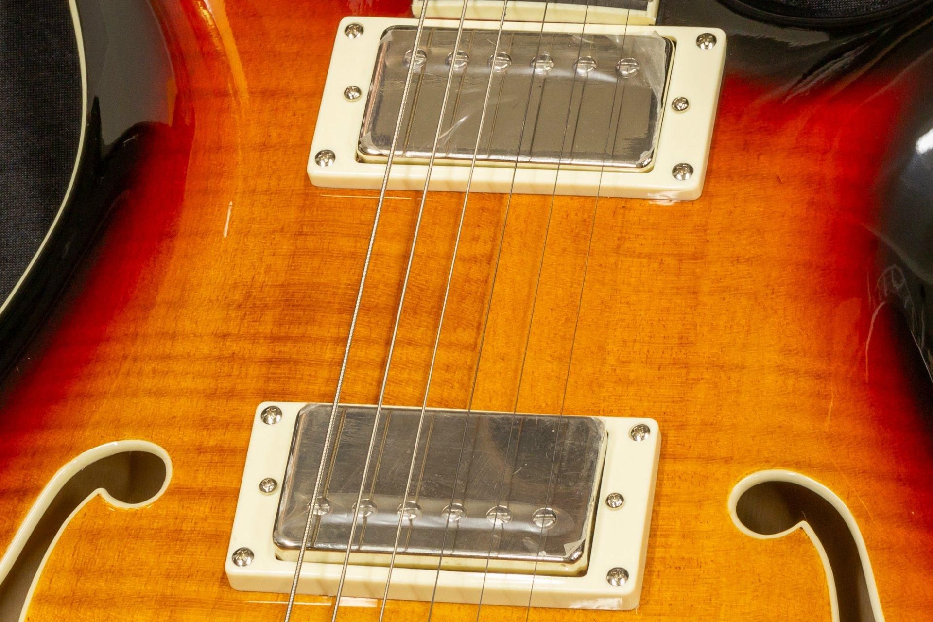 new】PRS(Paul Reed Smith) / SE Hollowbody II Tricolor new】PRS(Paul Reed Smith) / SE Hollowbody II Tricolor