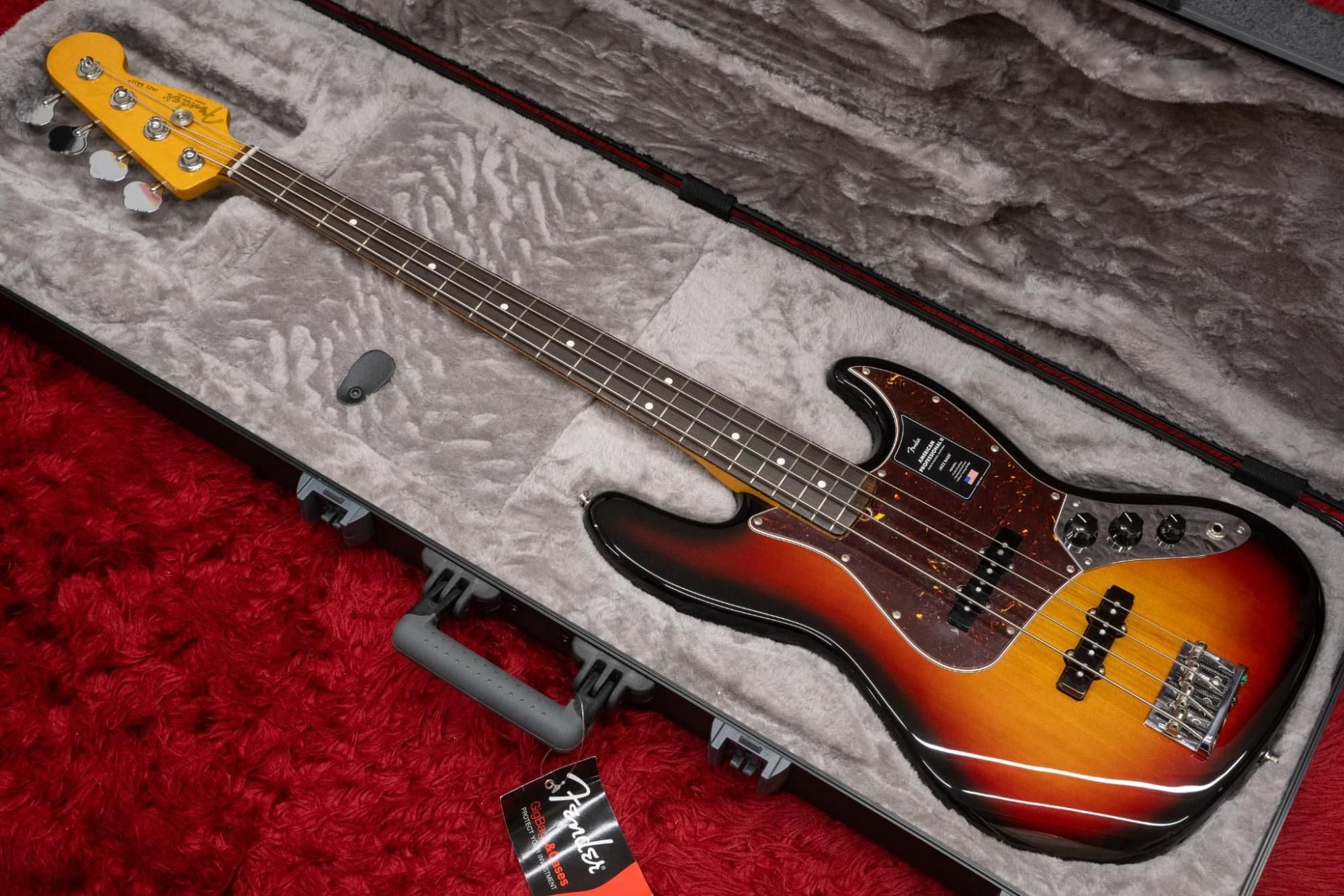 2024 Collection Made in Japan Hybrid II Jazz Bass RW Quilt