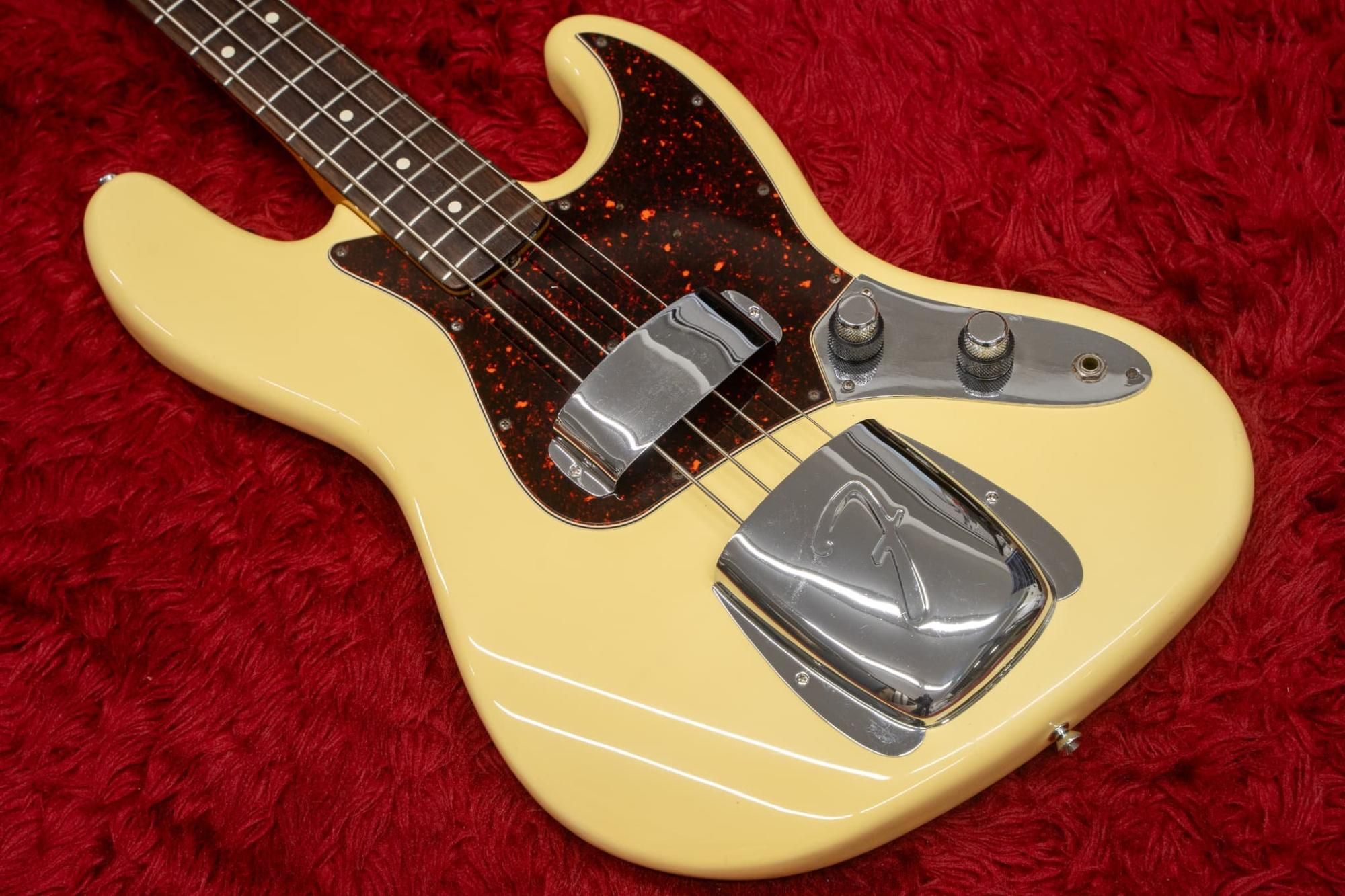 used】Fender / American Vintage Jazz Bass 1997 4.400kg used】Fender / American Vintage Jazz Bass 1997 4.400kg