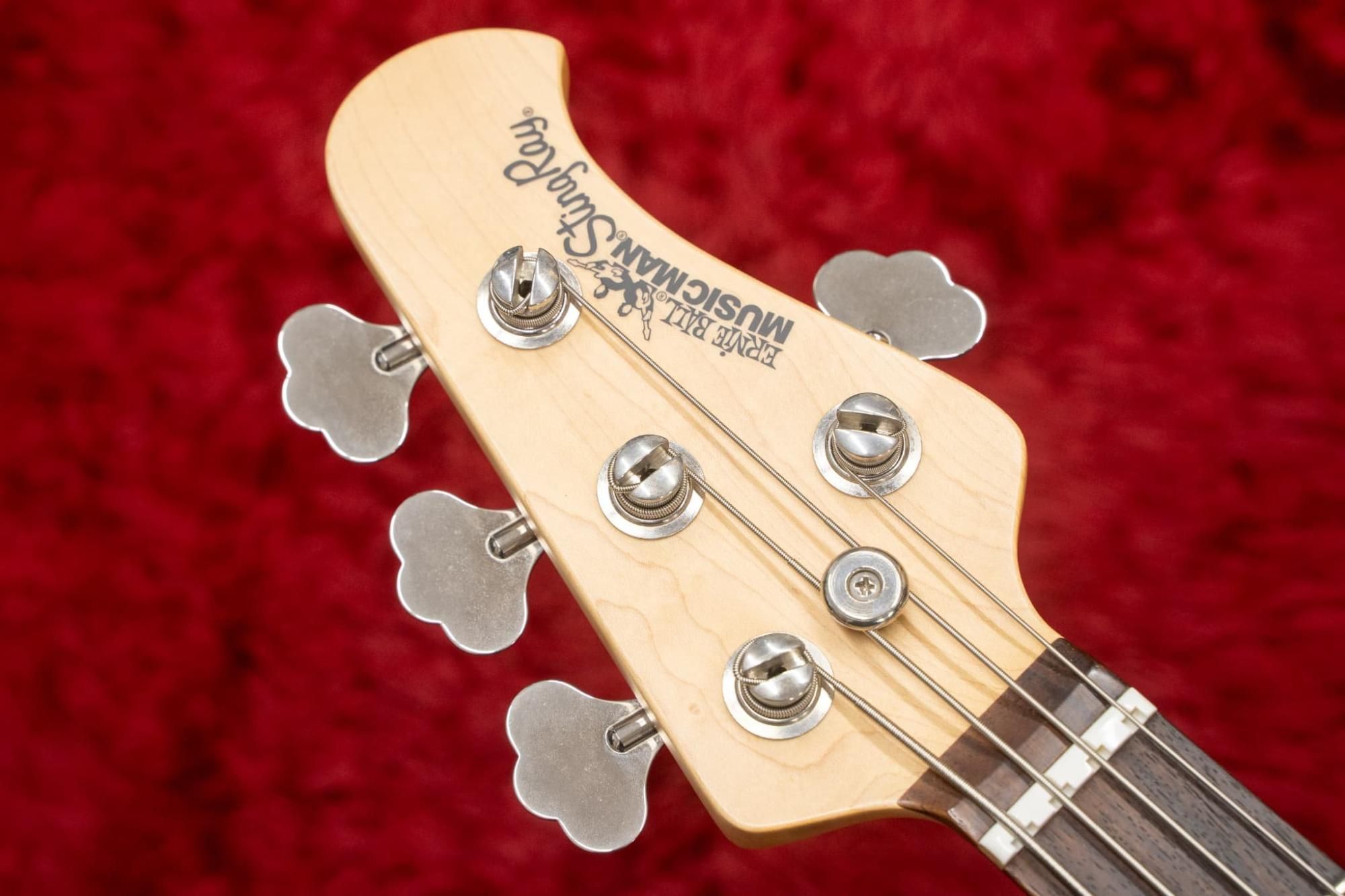 used】Ernie Ball Music Man / Stingray 3EQ NAT 2005 4.775kg used】Ernie Ball Music Man / Stingray 3EQ NAT 2005 4.775kg