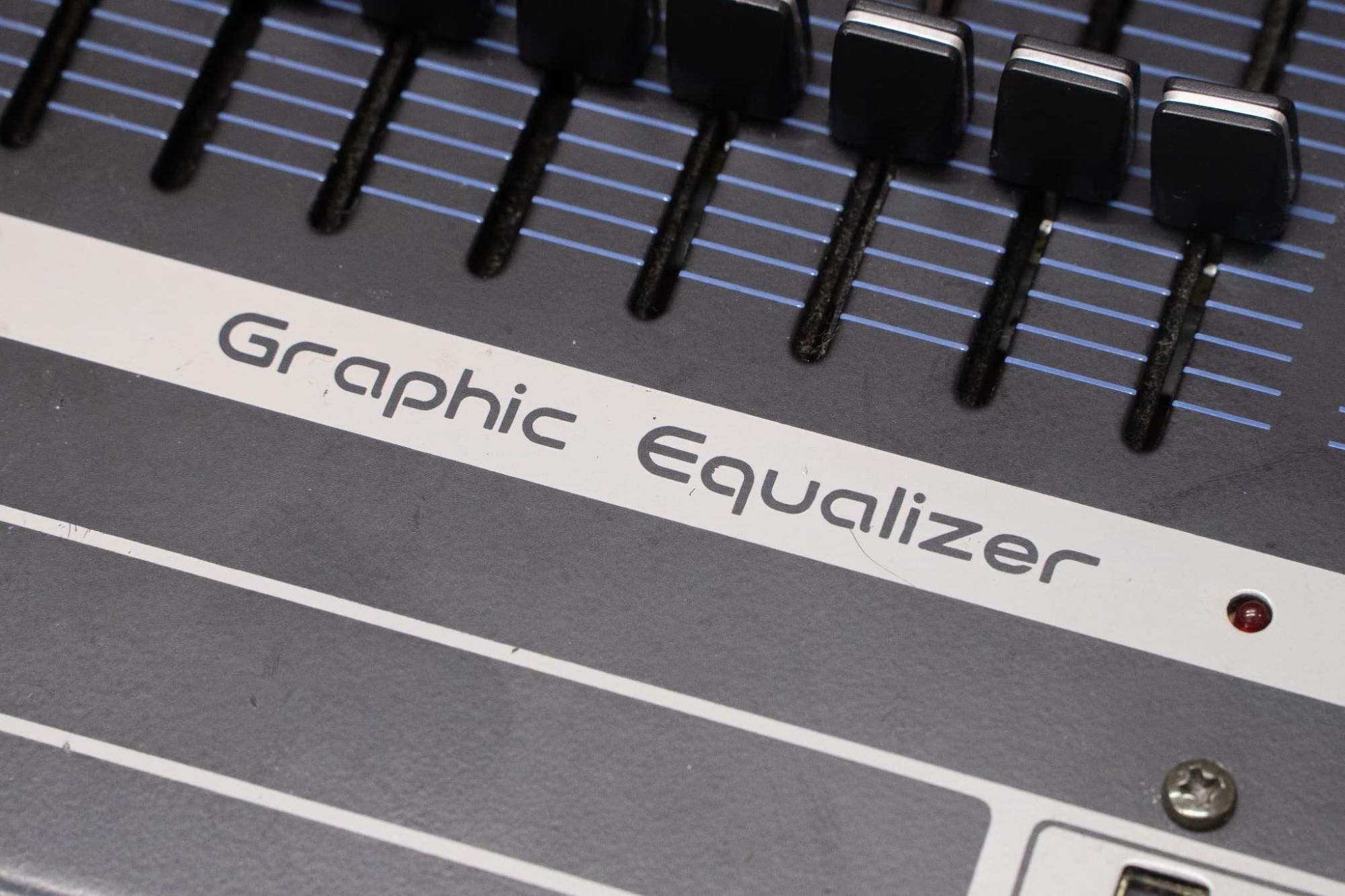 used】BOSS / GE-10 Graphic Equalizer【GIB横浜】 - Geek IN Box used】BOSS / GE-10 Graphic Equalizer【GIB横浜】 - Geek IN Box