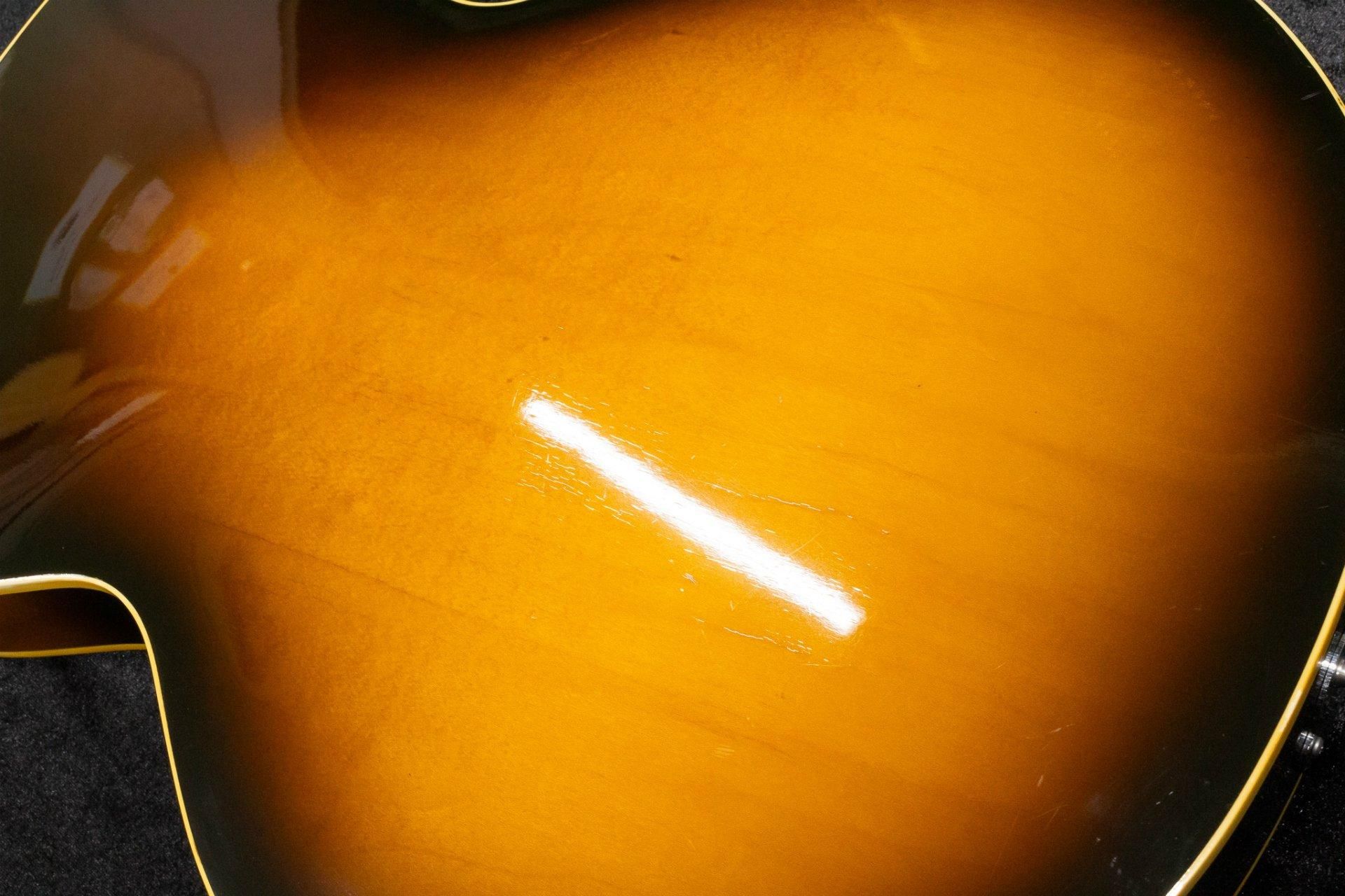 Gibson ES-135 プレイヤーズコンディション Vintage Gibson ES-135 - What To Know & Where To Buy | Equipboard
