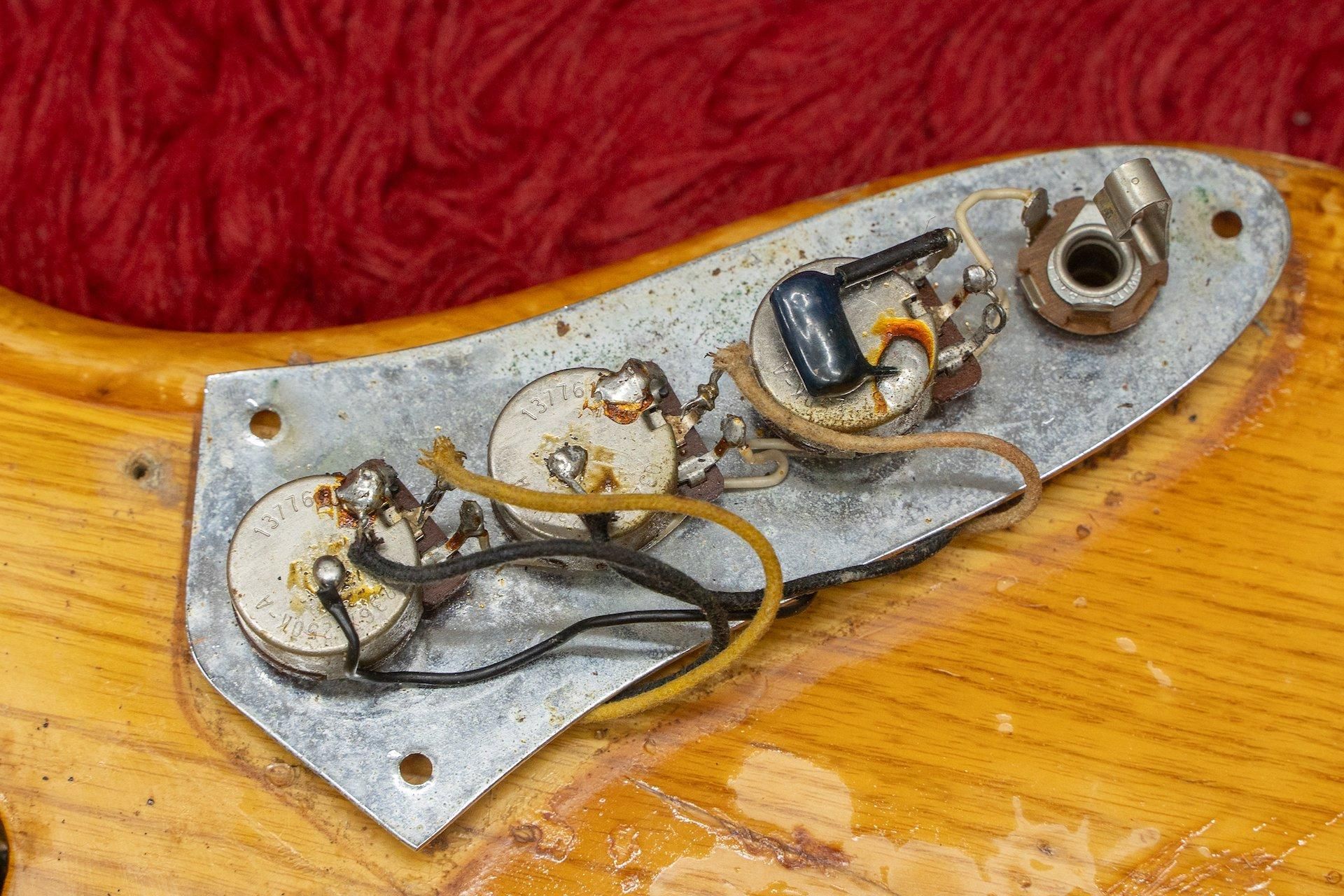 used】Fender / 1977 Jazz Bass mod. 4.730kg #S733293【GIB横浜