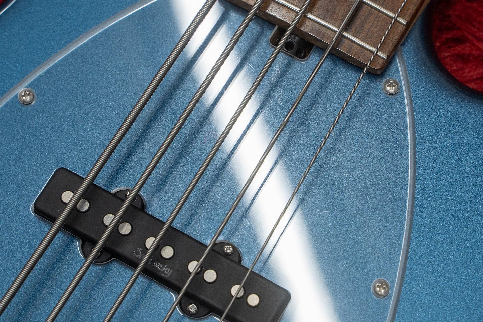 【めめんともり】Sadowsky MV5 3桁シリアル【PLEK済】 めめんともり様専用】Sadowsky MV5 3桁シリアル【PLEK済