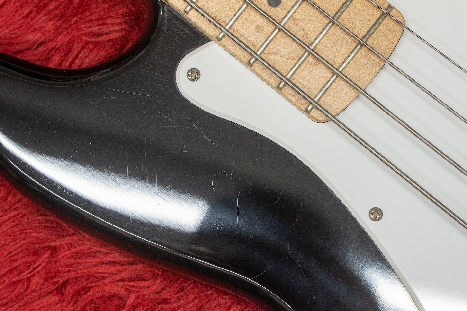 SQUIER ( スクワイヤ ) Bronco Bass Black ショートスケール