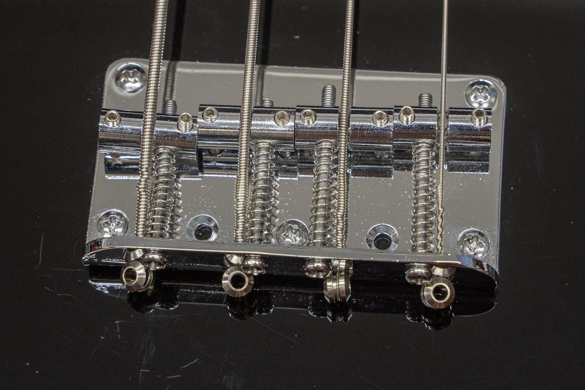 used】Squier / Bronco Bass Black 2020 3.380kg #ICS19330295