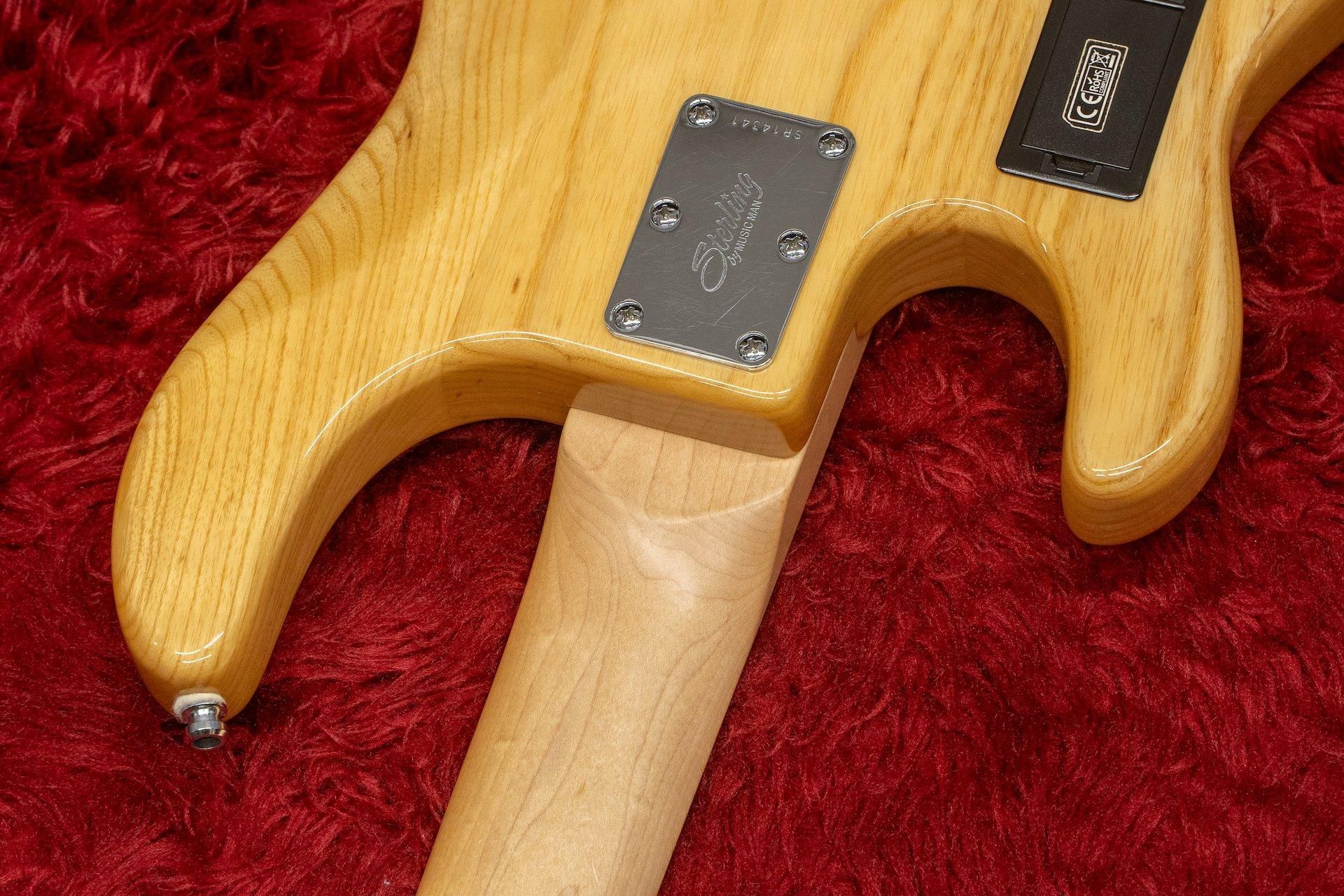 いっつん様　Sterling by Music Man 4弦ベース Amazon.com: Sterling by Music Man StingRay Ray4 Bass Guitar
