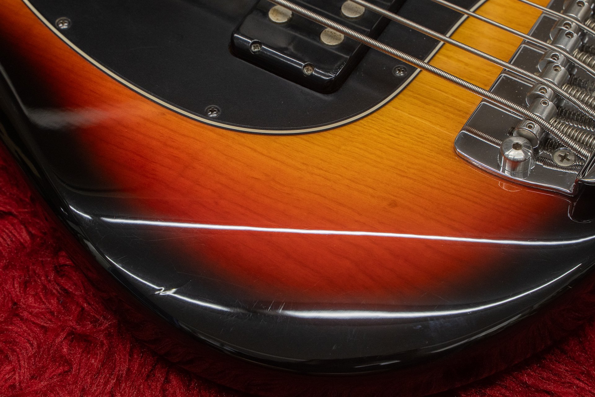 used】Ernie Ball Music Man / StingRay5 STR VINTAGE SUNBURST MAPLE 1998  4.545kg #E05692【委託品】【GIB横浜】 - Geek IN Box