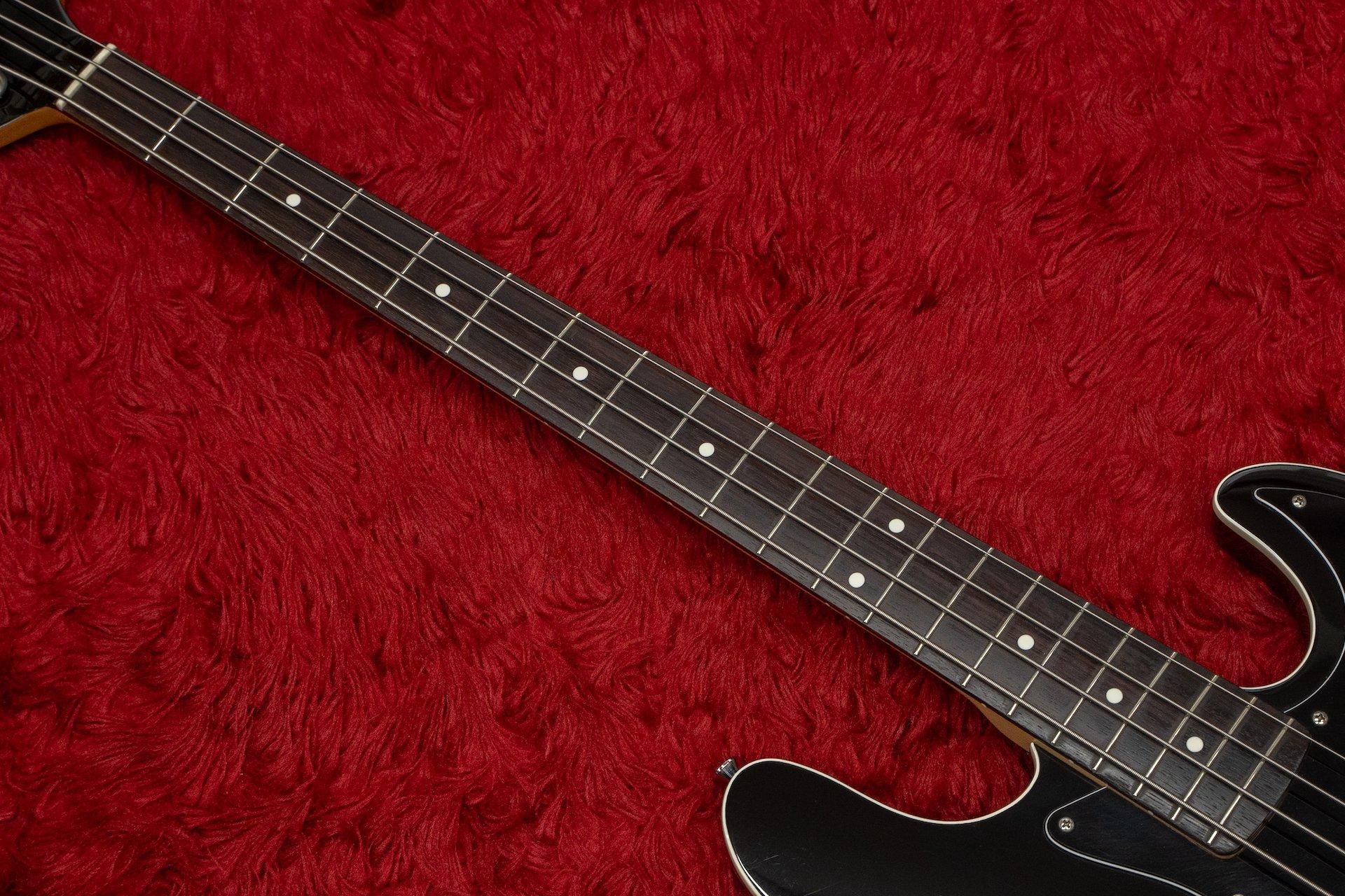 希少品】 Fender Japan / AJB Black ※本体画像あり