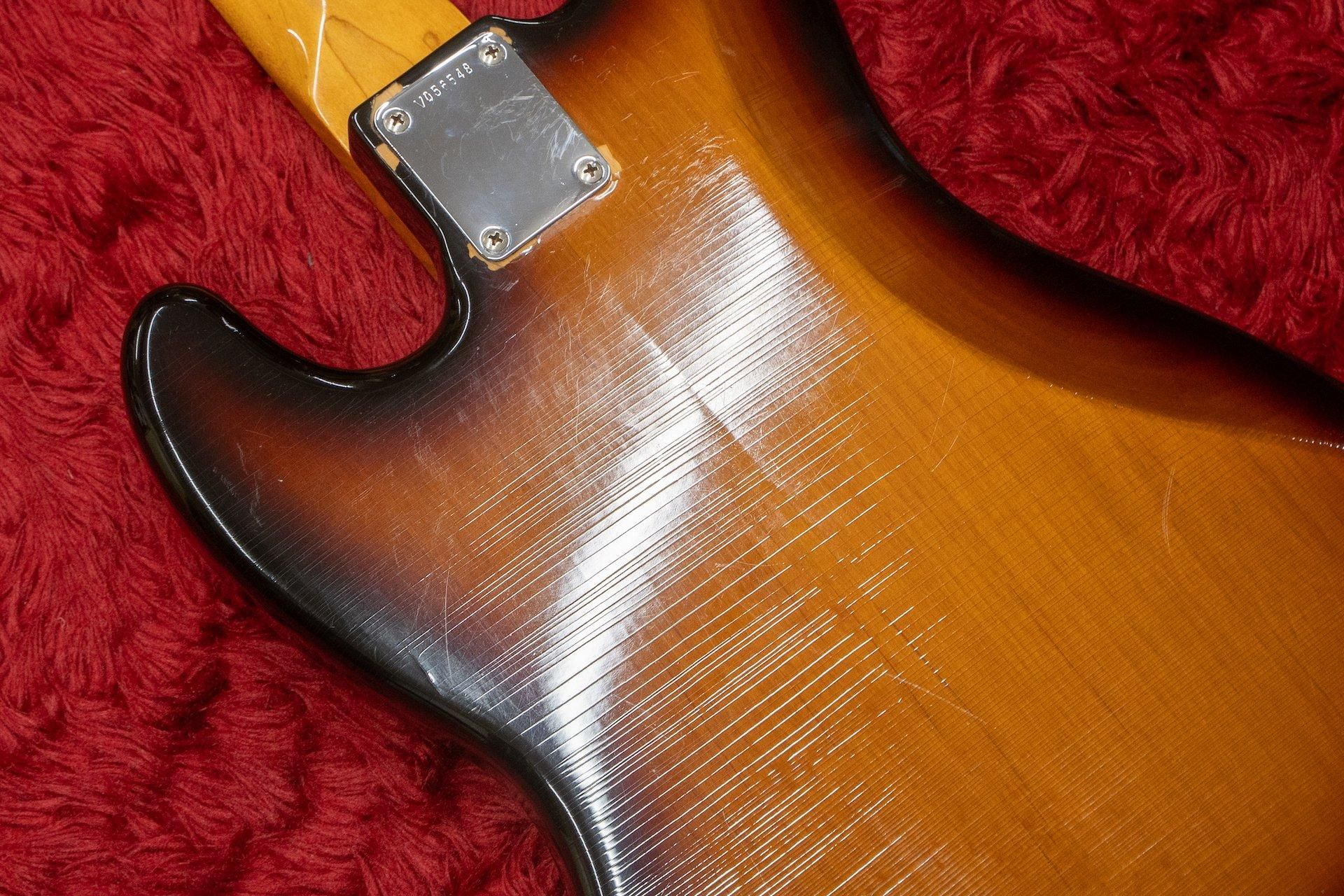 ベース Fender USA American Vintage 62 Jazz Bass Fender American Vintage '62 Jazz Bass - What To Know & Where