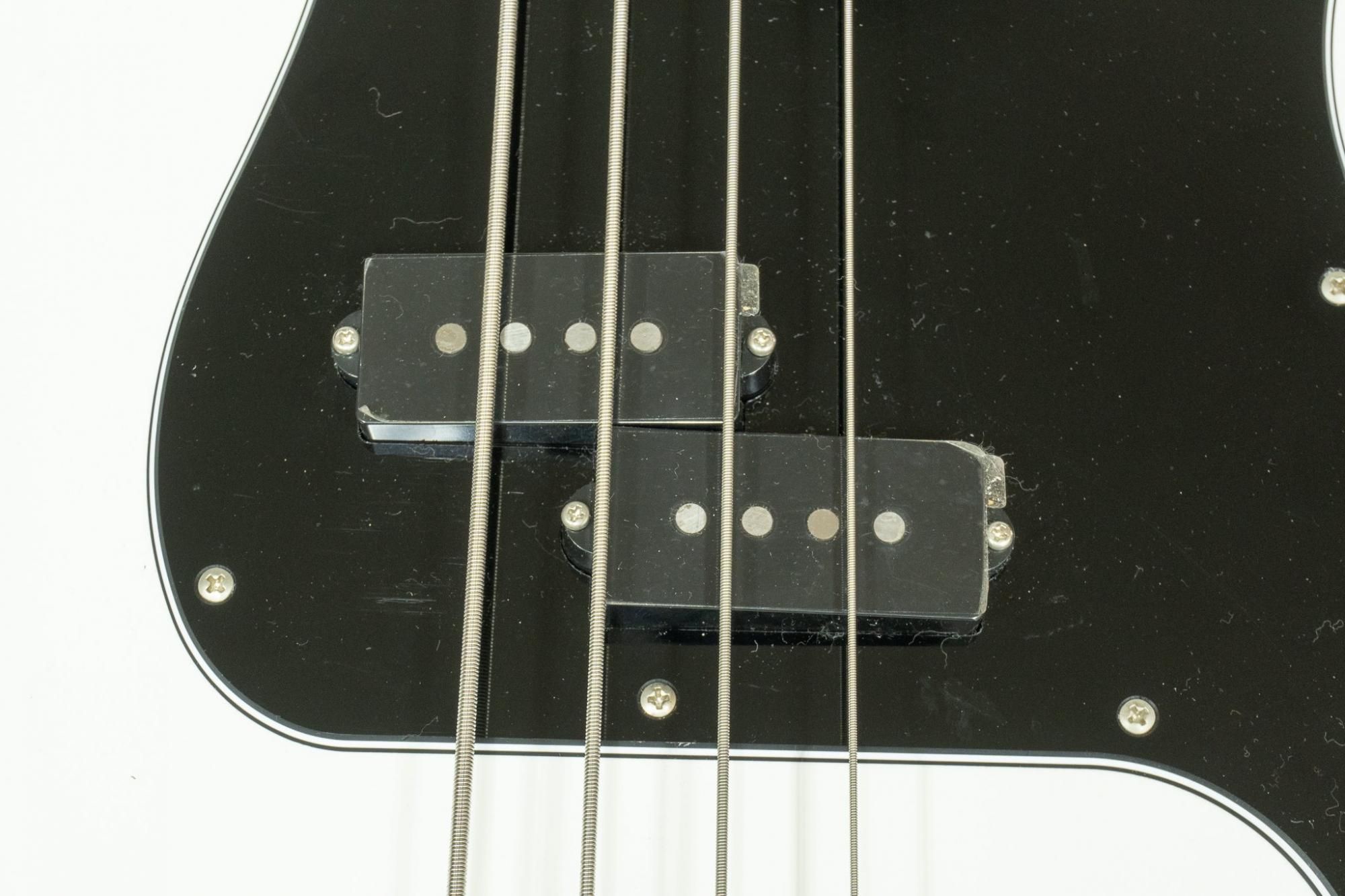 ベース Fender made in japan precision bass Fender Made in Japan Traditional 70s Precision Bass