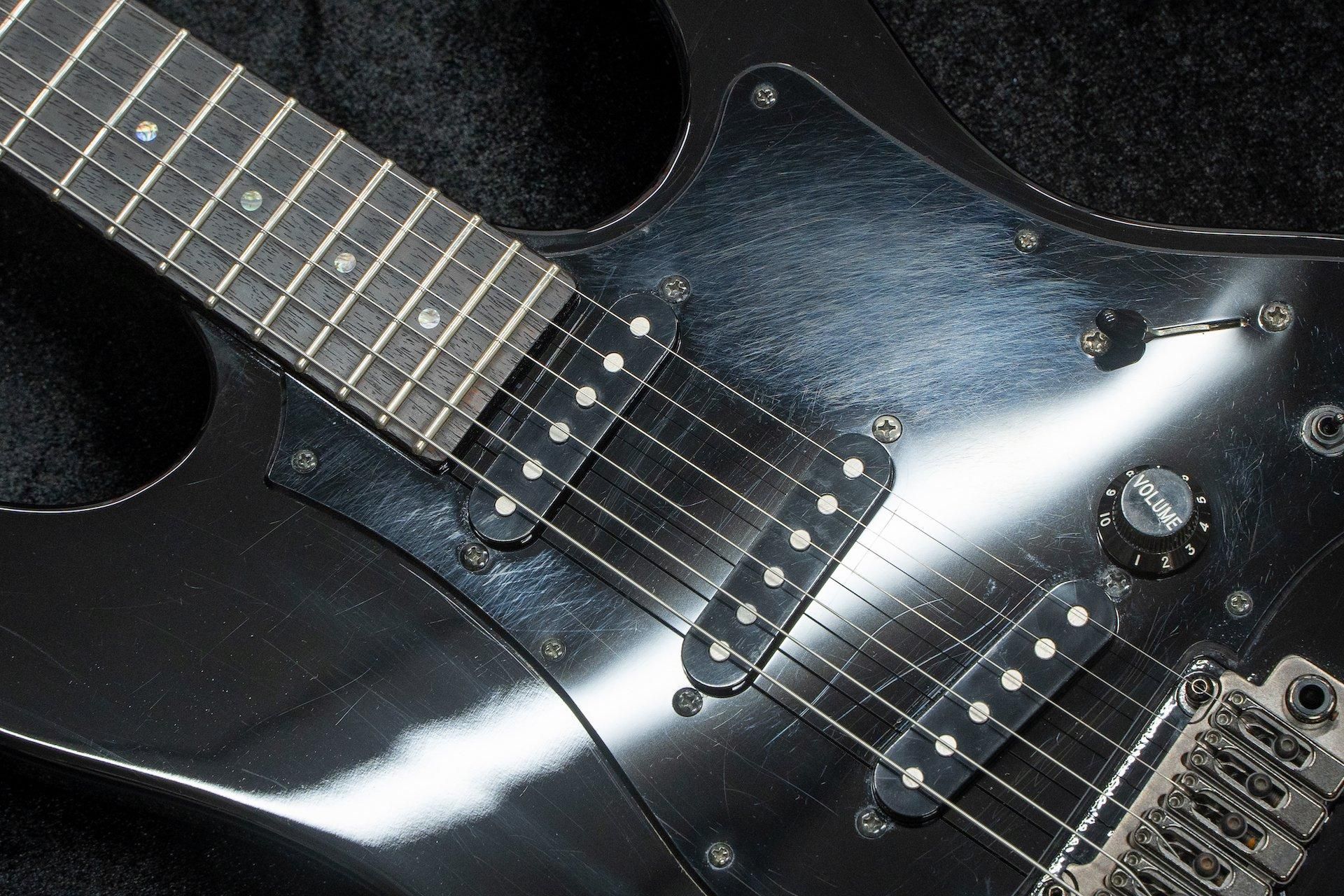 オンラインショップ EOS-AL-R / used】Fujigen BLK 3.37kg【TONIQ横浜 #C160487 ギター