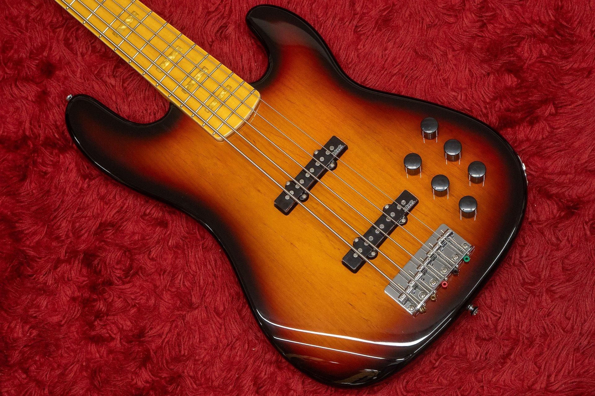 【最終値下げ】Markbass MB GV4ケース付き MB GV 5 GLOXY TOBACCO SUNBURST CR MP | Markbass