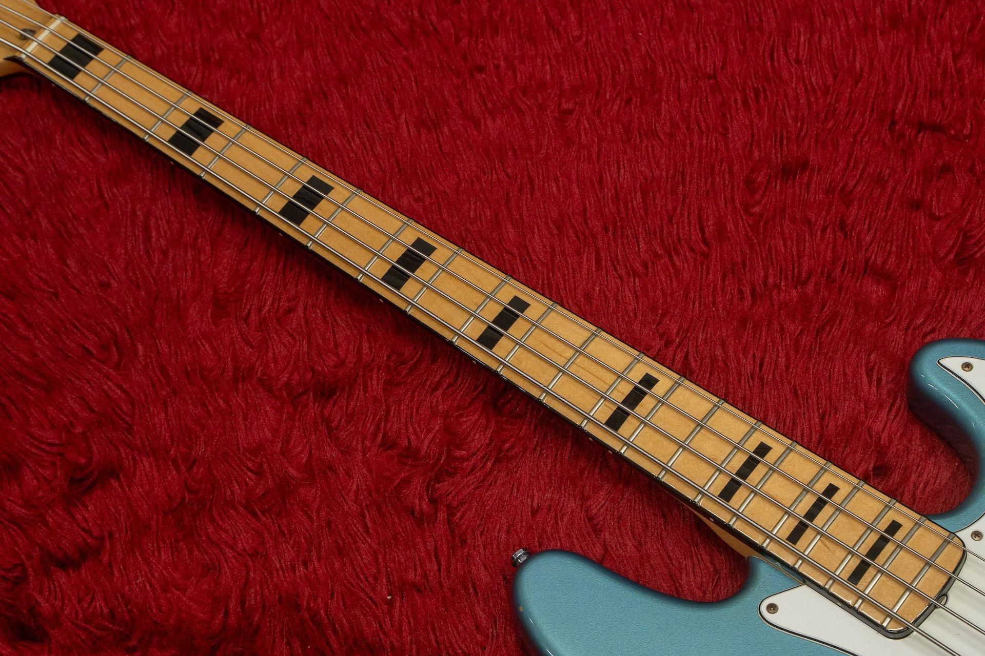 used】Fender / American Vintage Jazz Bass '62 Body , '75