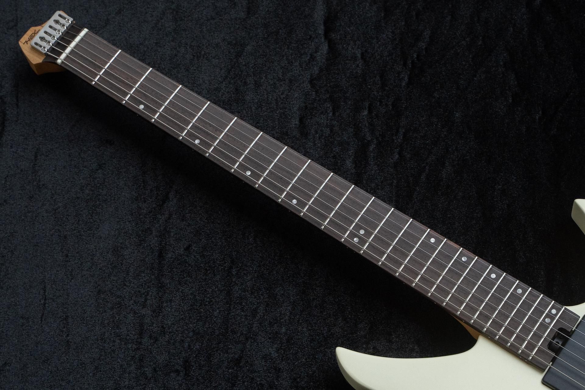new】HEX Guitars / N400 Ivory - Geek IN Box new】HEX Guitars / N400 Ivory - Geek IN Box