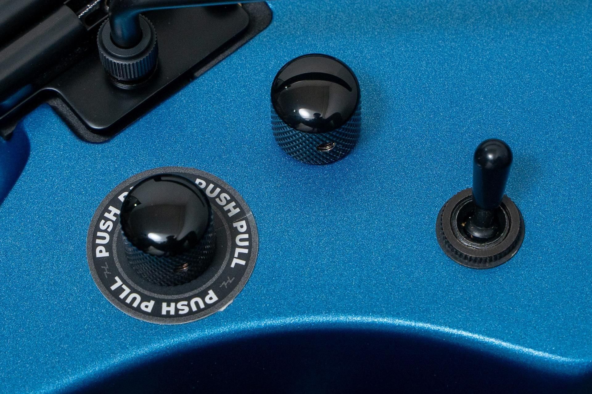 new】HEX Guitars / N500 Metallic Electric Blue - Geek IN Box new】HEX Guitars / N500 Metallic Electric Blue - Geek IN Box