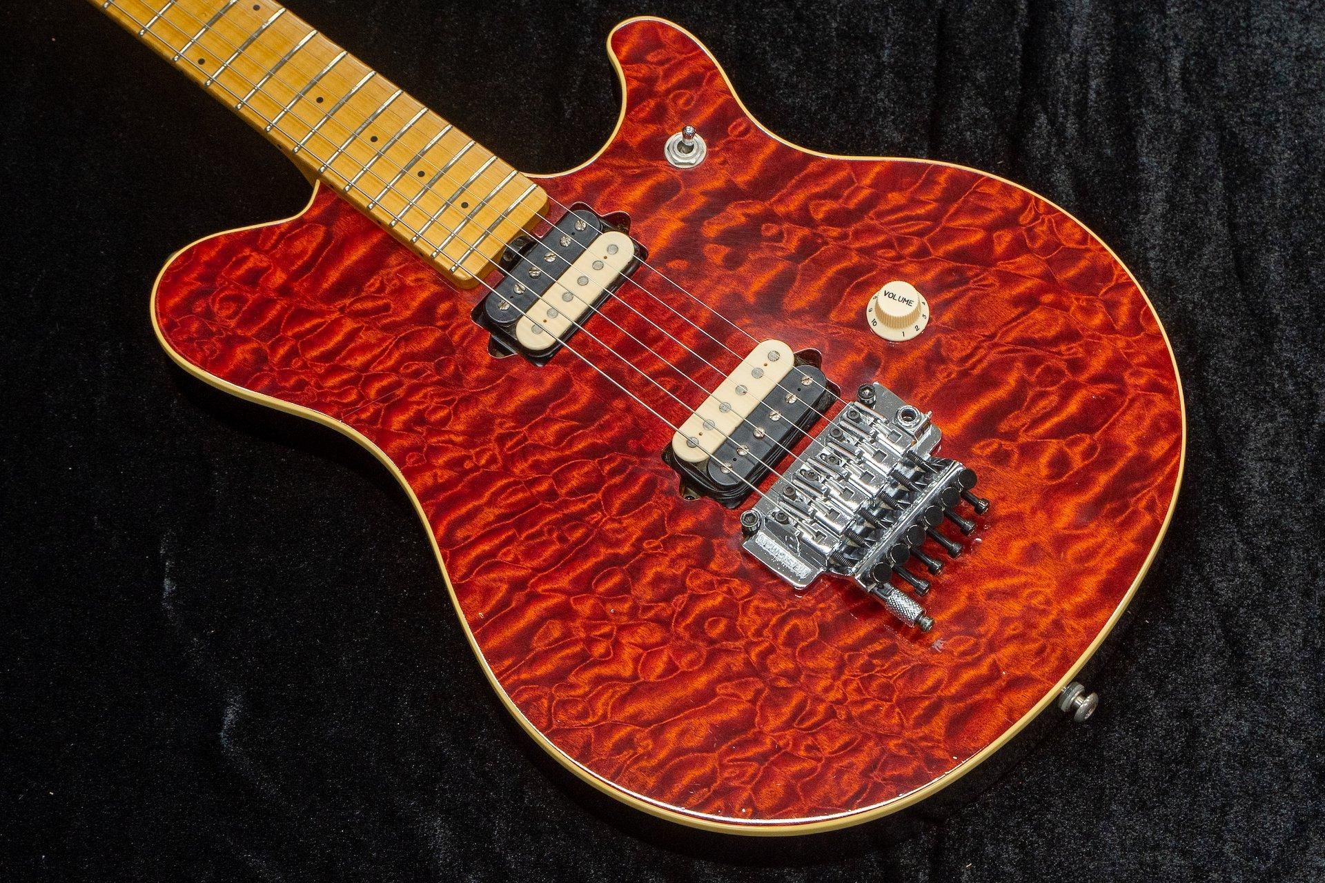 used】Musicman / AXIS EX Hi-End Guitars Translucent Red used】Musicman / AXIS EX Hi-End Guitars Translucent Red