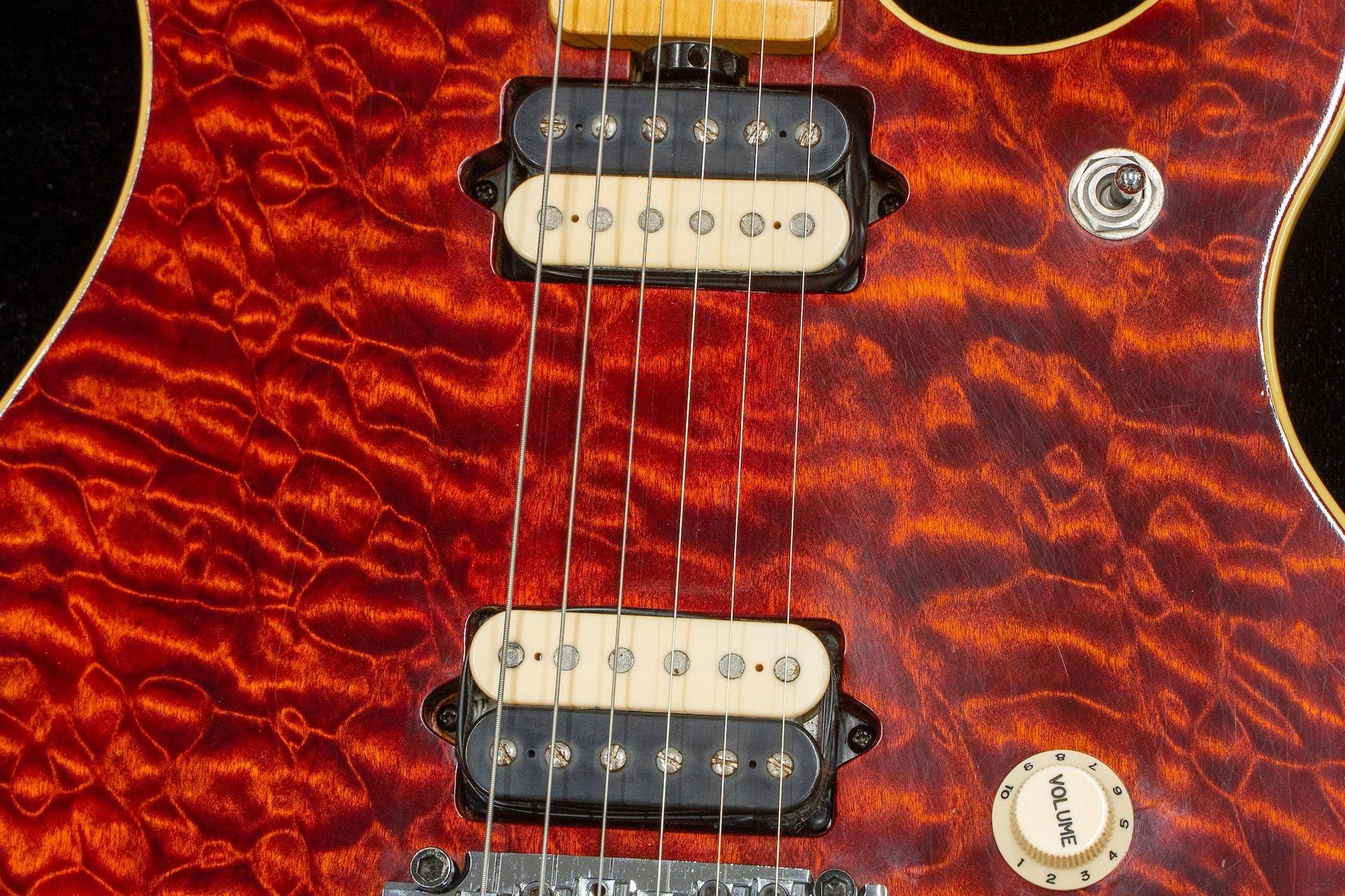 used】Musicman / AXIS EX Hi-End Guitars Translucent Red used】Musicman / AXIS EX Hi-End Guitars Translucent Red