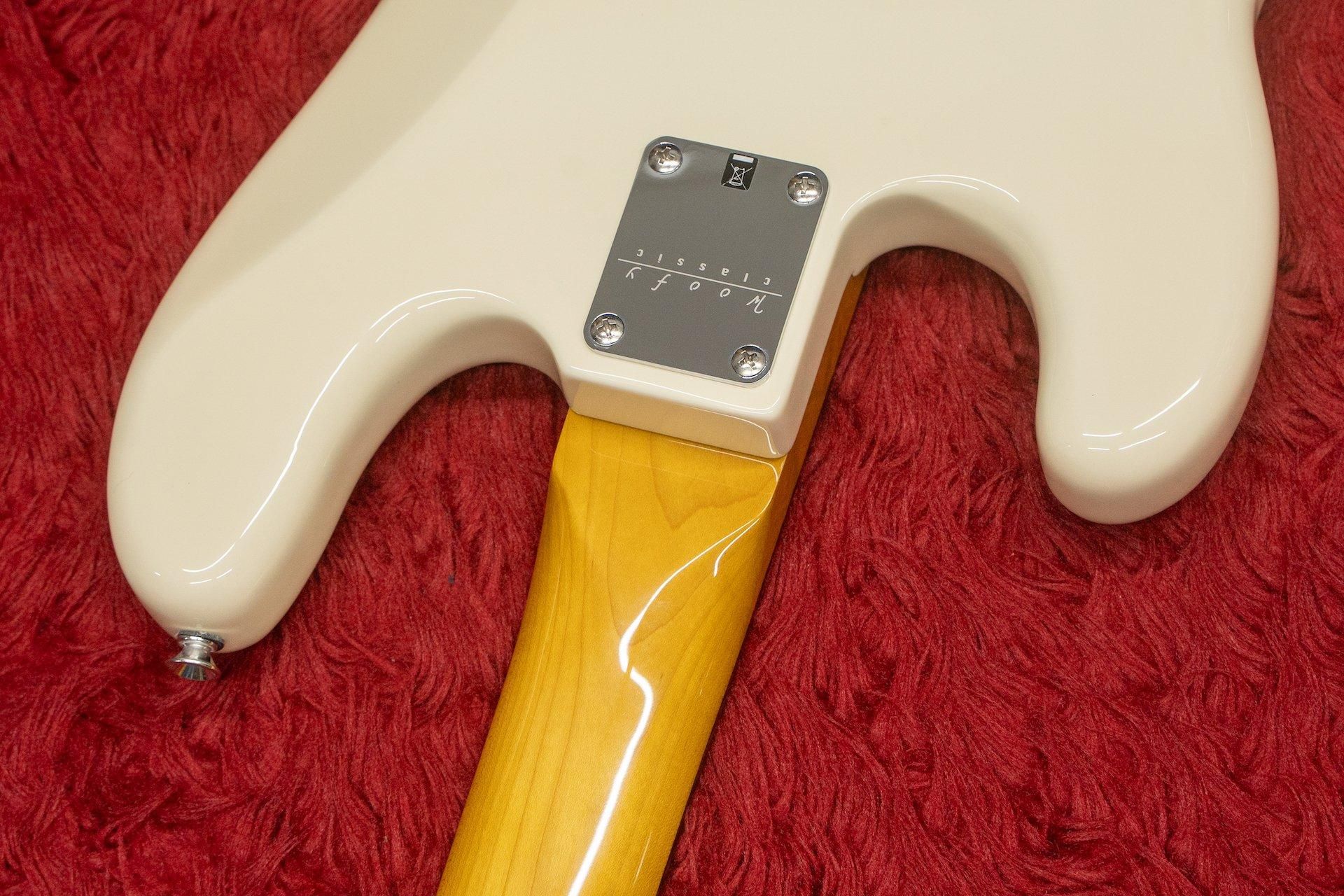 new】woofy basses / Classic Series P Bass 4 VW - Geek IN Box