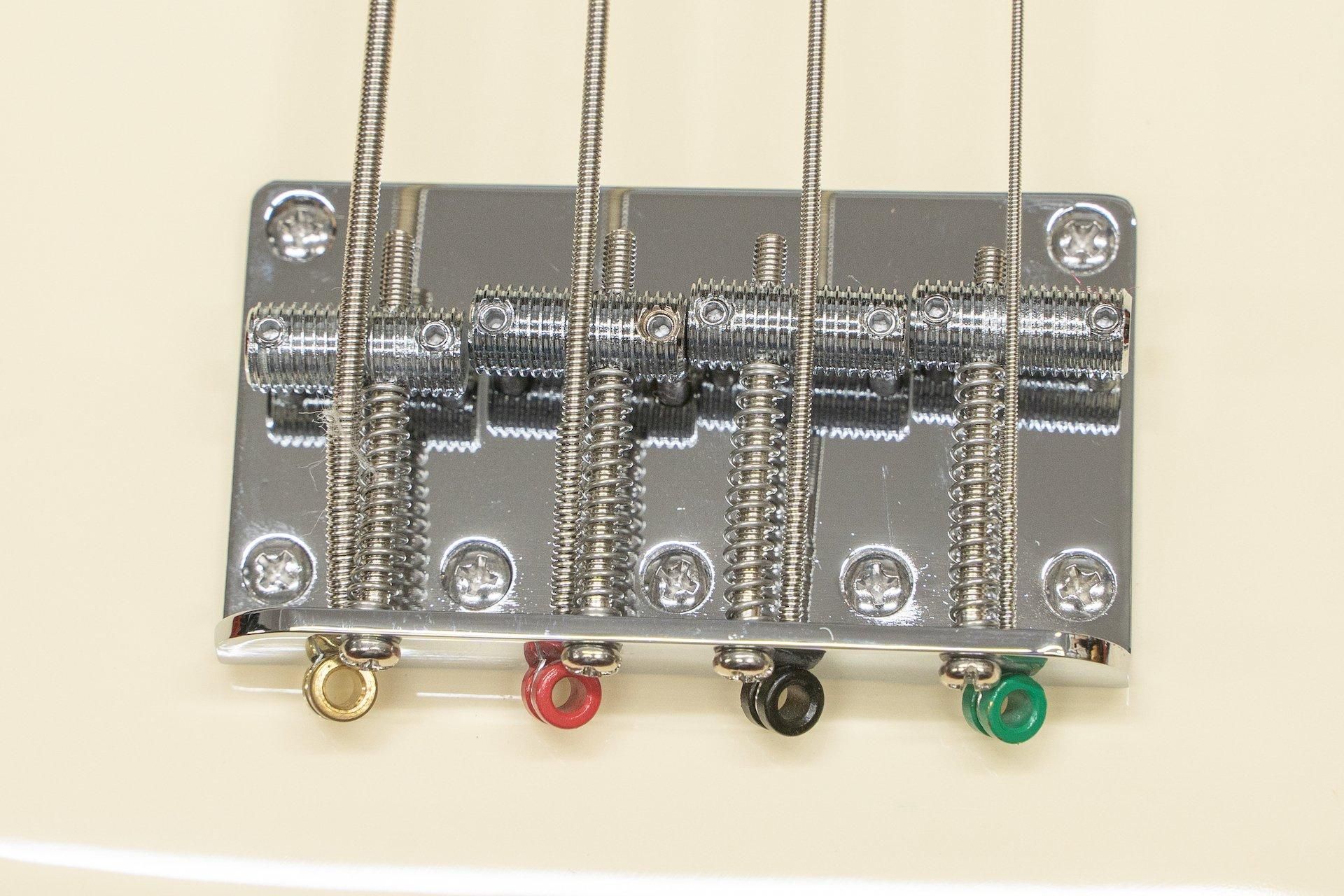 new】woofy basses / Classic Series P Bass 4 VW - Geek IN Box new】woofy basses / Classic Series P Bass 4 VW - Geek IN Box