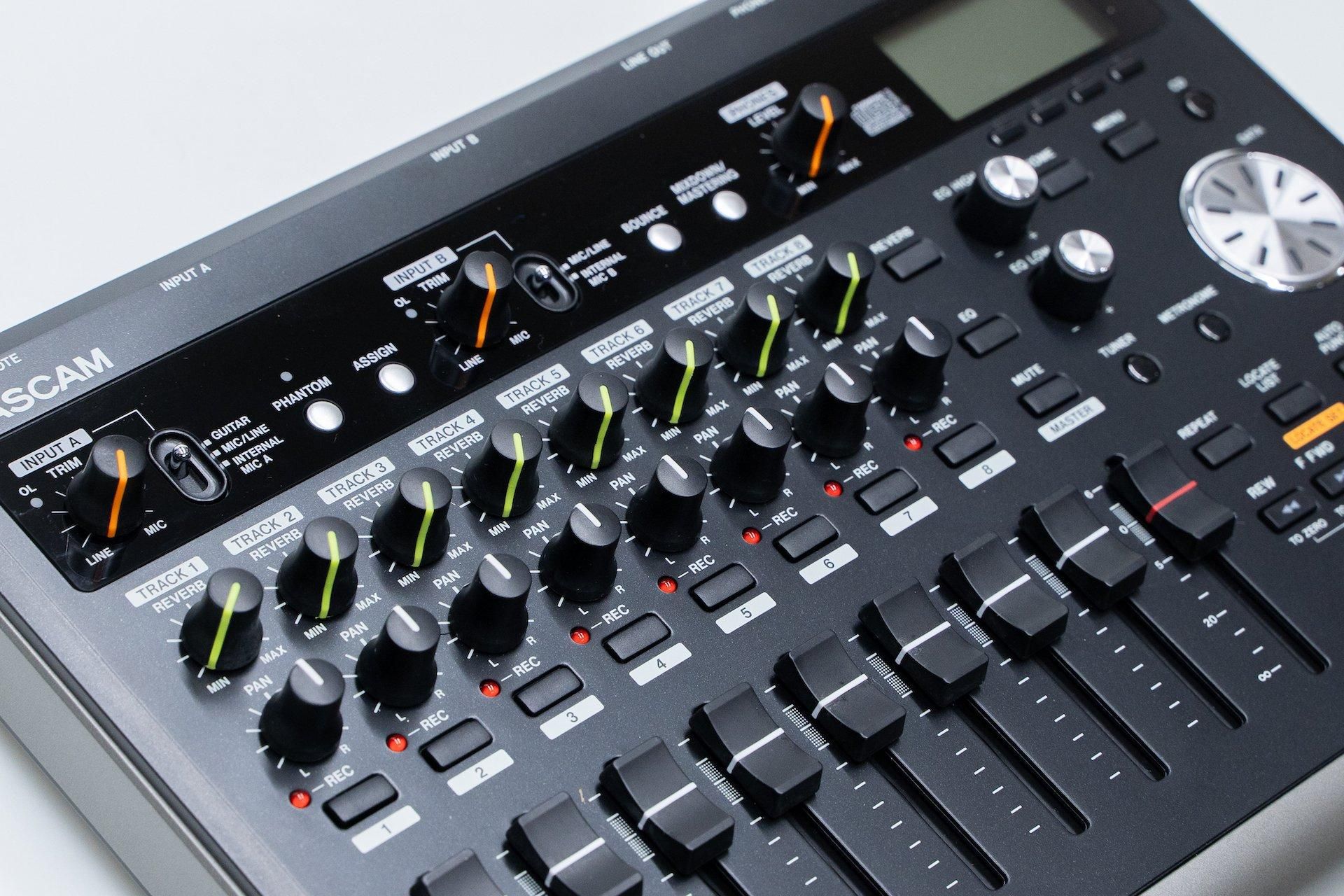 ⭐︎美品⭐︎TASCAM マルチトラックレコーダー Amazon.co.jp: TASCAM(タスカム) DP-006 マルチトラック