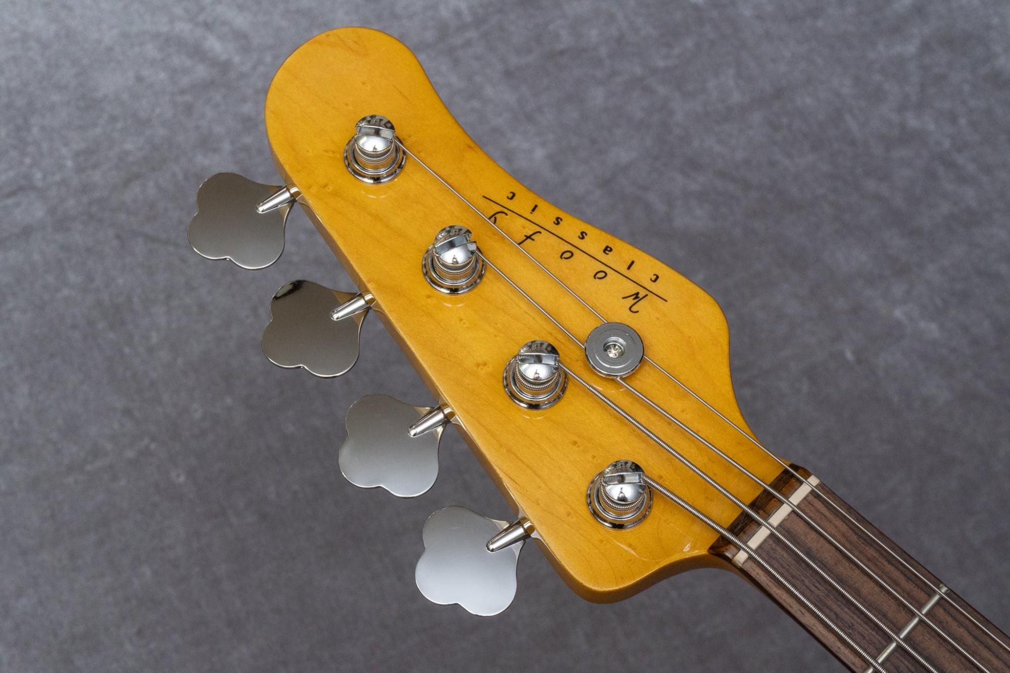 new】woofy basses / Classic Series J Bass 4 3TS スタックノブ