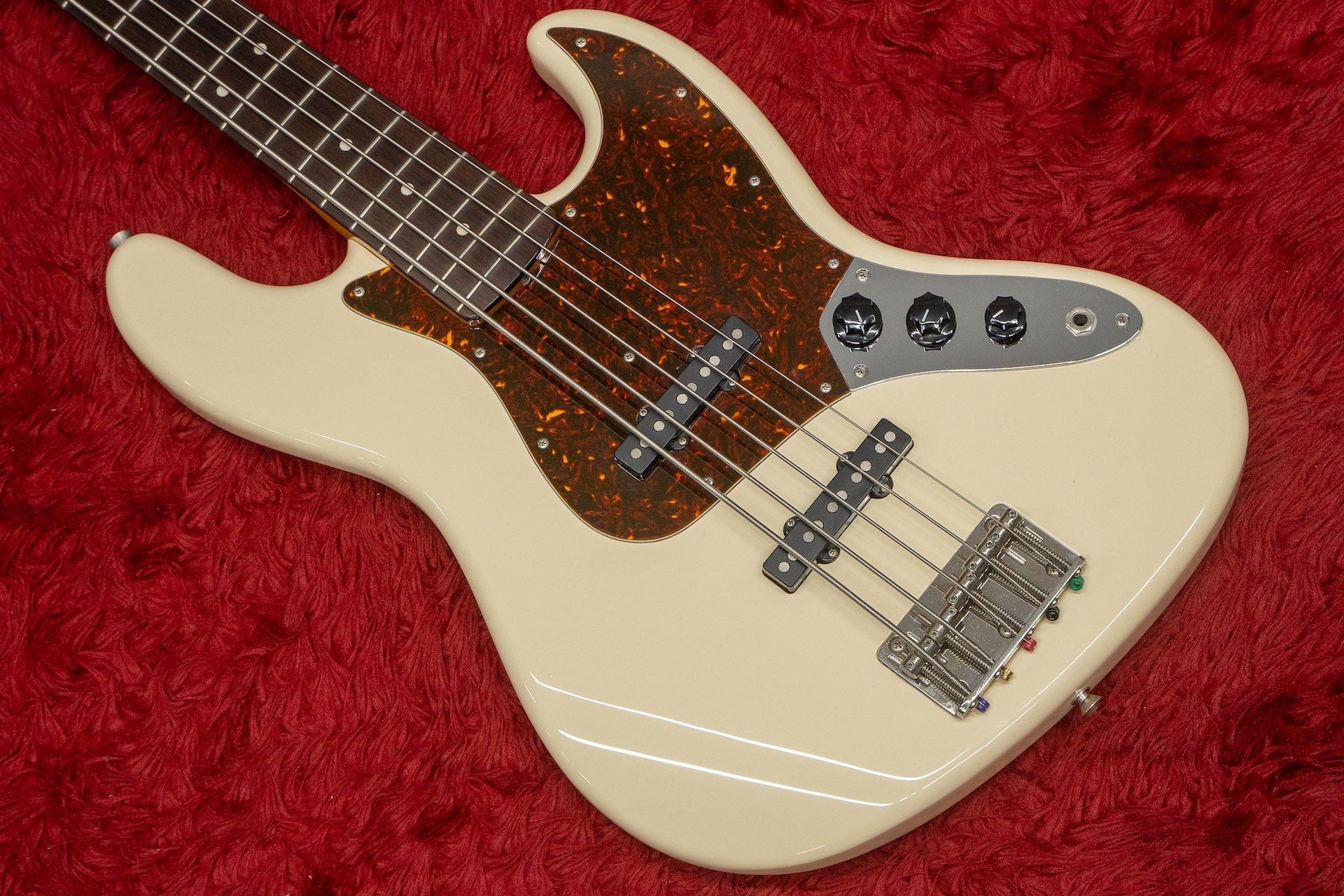 used】Fender Japan / JBV-105 VWH 2006-2007 4.495kg #S081392 used】Fender Japan / JBV-105 VWH 2006-2007 4.495kg #S081392