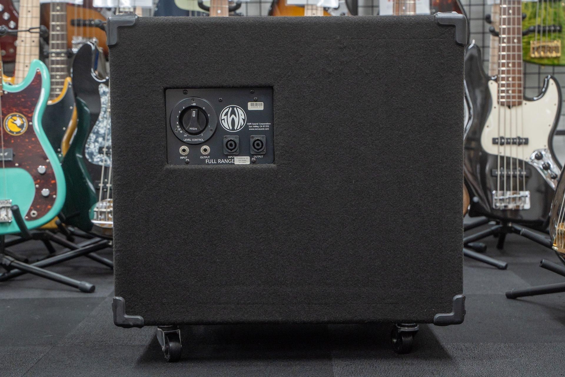 used】SWR / Son Of Bertha Bass Amp Cabinet 8Ω 350W【GIB横浜