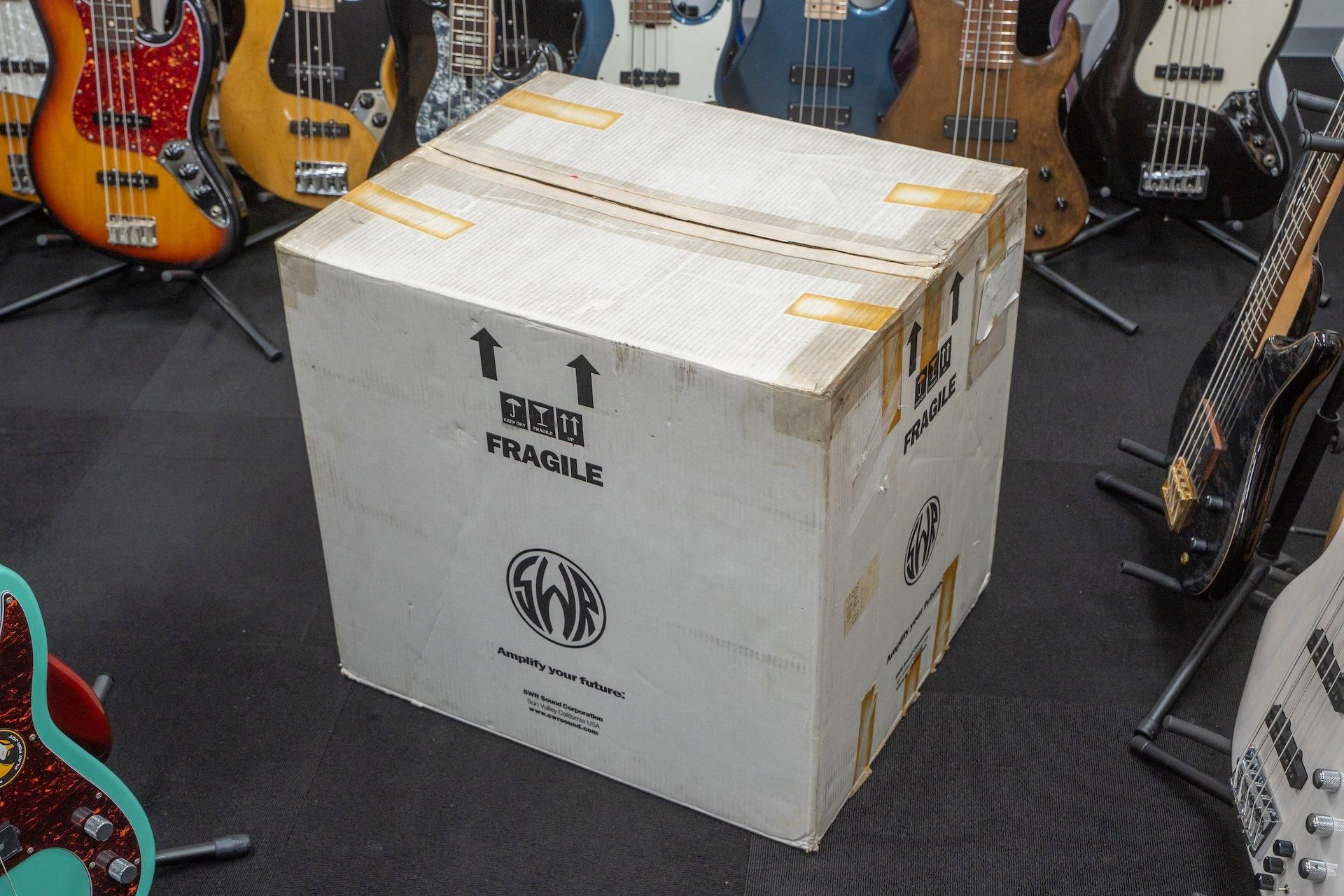 used】SWR / Son Of Bertha Bass Amp Cabinet 8Ω 350W【GIB横浜