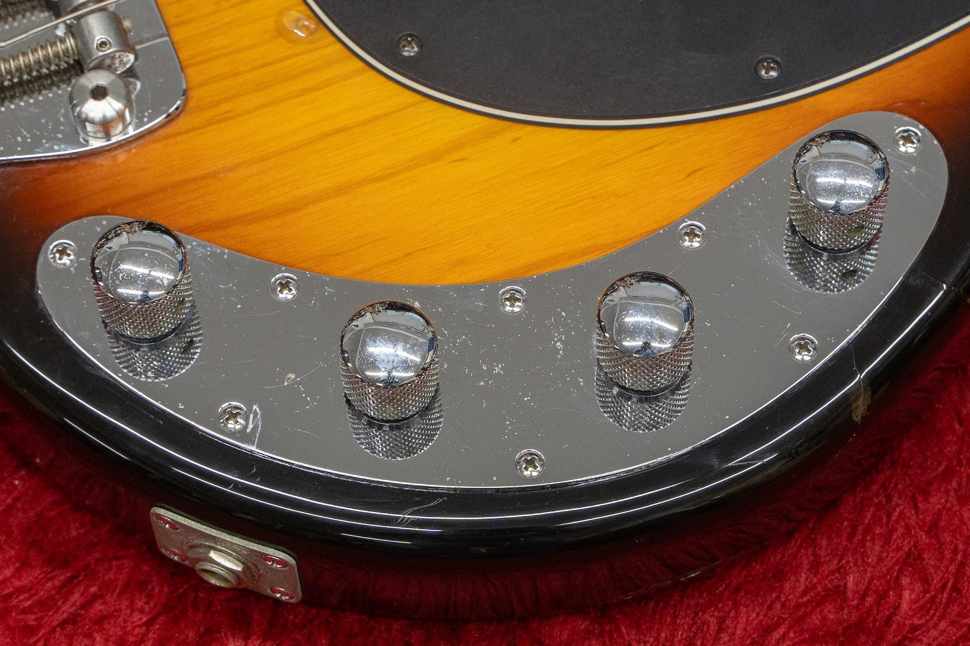 used】Ernie Ball Music Man / StingRay Vintage Sunburst 1998