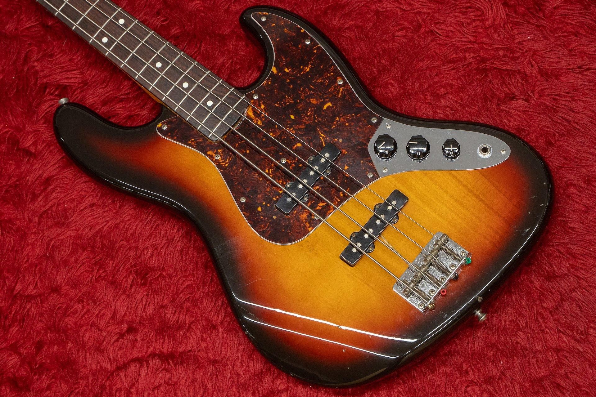 used】Squier by Fender / Jazz Bass 1983 3.995kg #JV79421 used】Squier by Fender / Jazz Bass 1983 3.995kg #JV79421