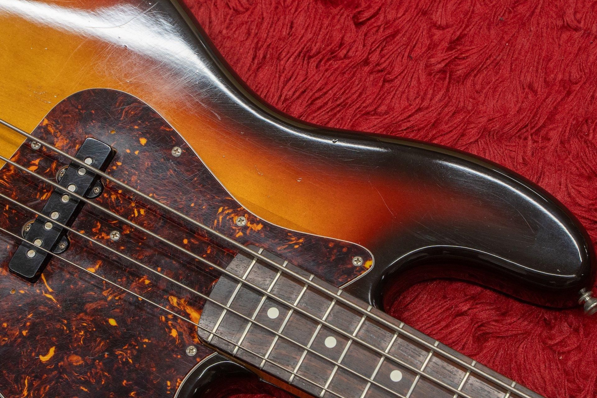 used】Squier by Fender / Jazz Bass 1983 3.995kg #JV79421 used】Squier by Fender / Jazz Bass 1983 3.995kg #JV79421