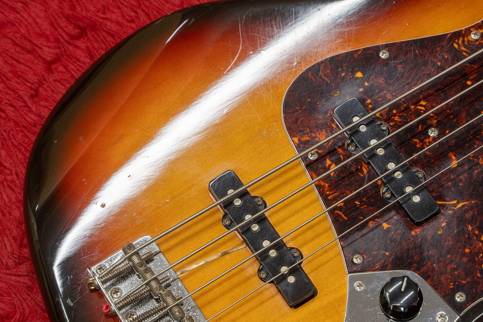 used】Squier by Fender / Jazz Bass 1983 3.995kg #JV79421 used】Squier by Fender / Jazz Bass 1983 3.995kg #JV79421