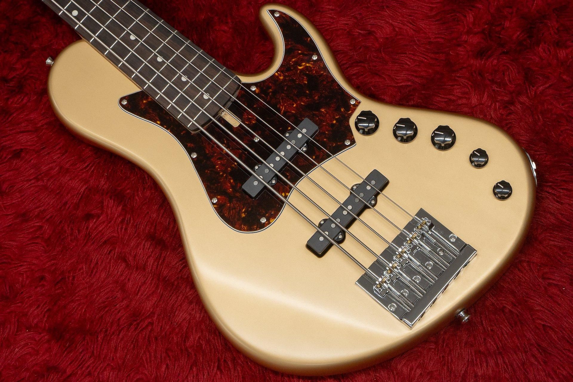 new】saitias guitars / Lexell 5 Standard Gold Squall Satin
