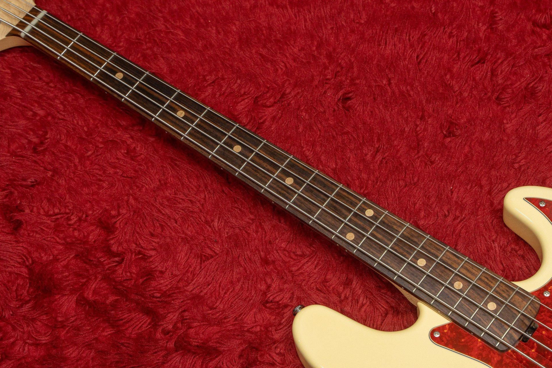 used】Lakland / SL44-60/R Hinatch Signature Bass Off White