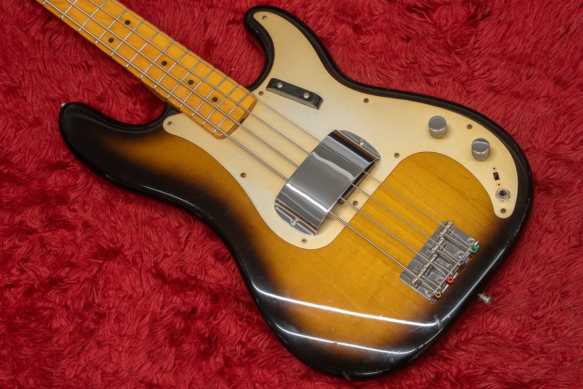 used】Fender / American Vintage '57 Precision Bass 2CS 2008 4.165kg  #V179565【GIB横浜】 - Geek IN Box