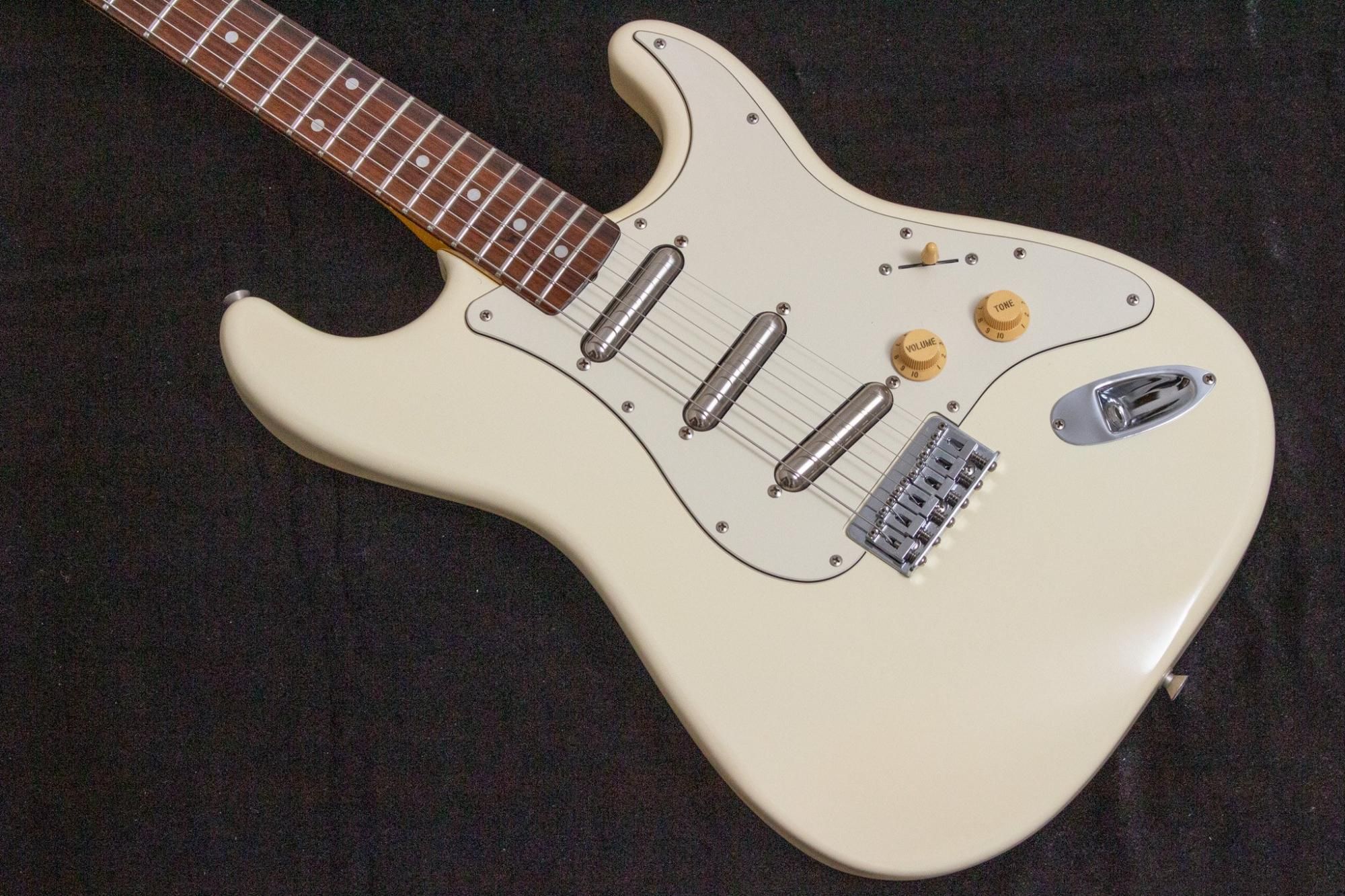 used】Fender Japan / ST62-SPL SRV Charley OWH #S082532 3.32 used】Fender Japan / ST62-SPL SRV Charley OWH #S082532 3.32