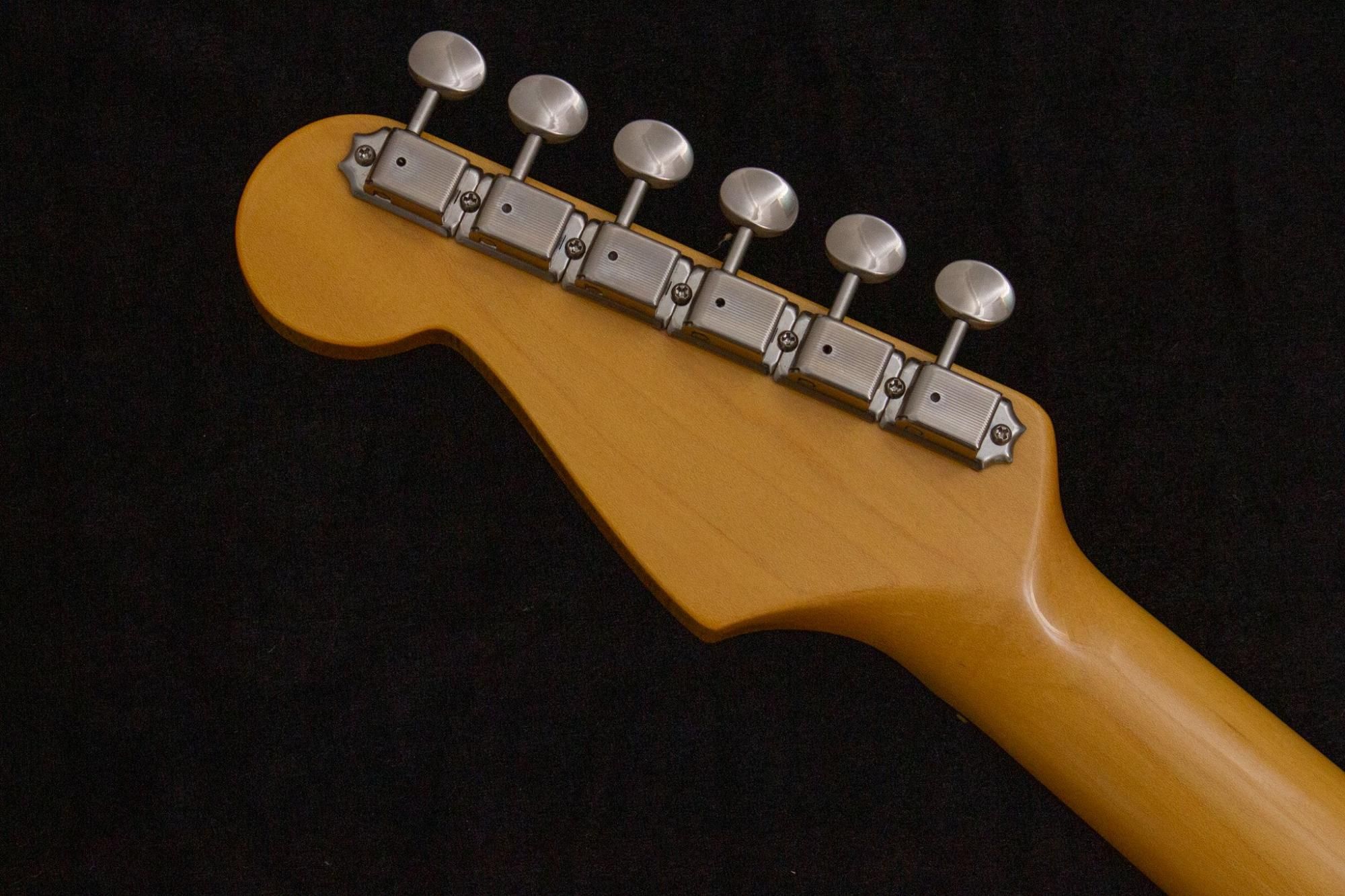 used】Fender Japan / ST62-SPL SRV Charley OWH #S082532 3.32 used】Fender Japan / ST62-SPL SRV Charley OWH #S082532 3.32