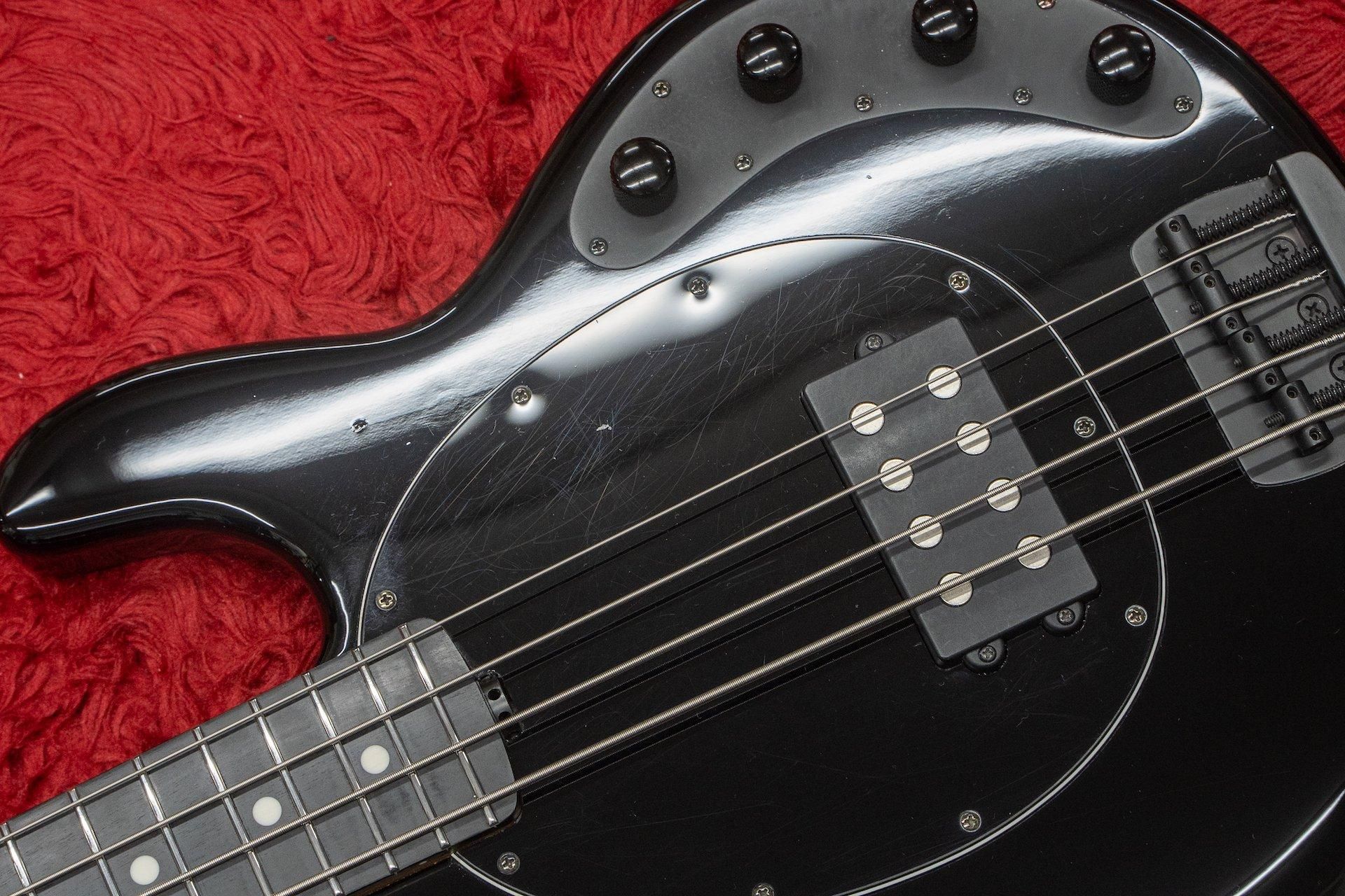 used】Ernie Ball Music Man / StingRay Special 1H Black 2018 used】Ernie Ball Music Man / StingRay Special 1H Black 2018