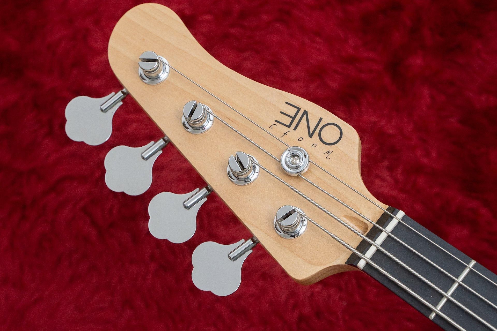 価格交渉NG‼️woofy basses poodle4　　MOD new】woofy basses / ONE series Woo 4 White - Geek IN Box