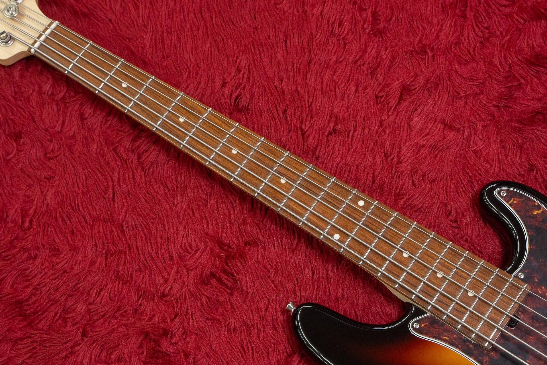 new】Red House Guitars / General PP/5 3 Tone Sunburst 3.900 new】Red House Guitars / General PP/5 3 Tone Sunburst 3.900