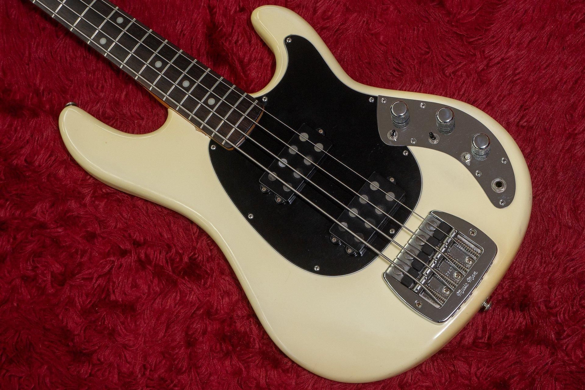 used】Music Man / Sabre Bass Pre Ernie white 1980 4.785kg