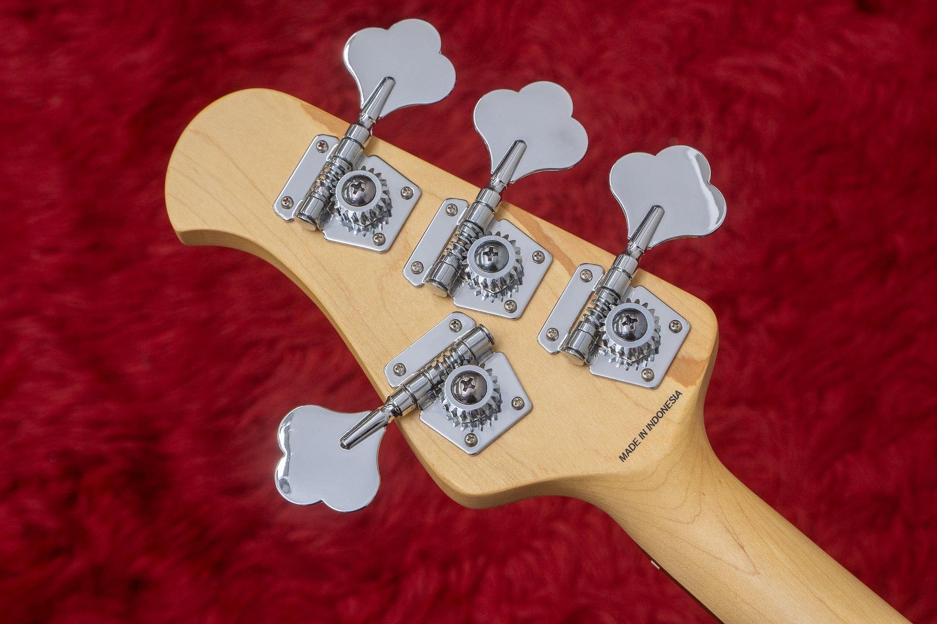 used】Sterling by MUSIC MAN / S.U.B. Series Ray4 White 4.265
